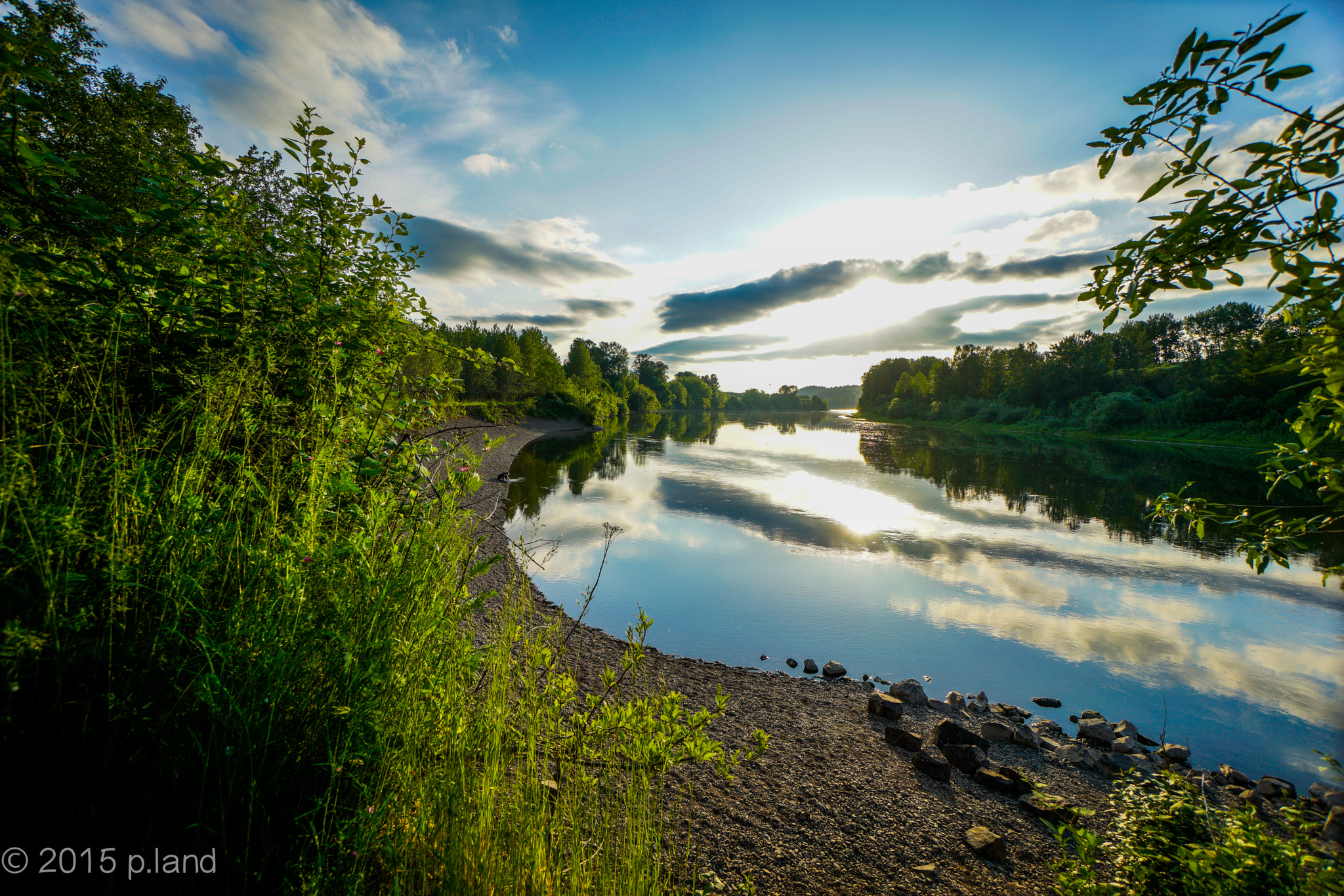 Sony a7 II + Sony E 10-18mm F4 OSS sample photo. Willamette river near brown island photography