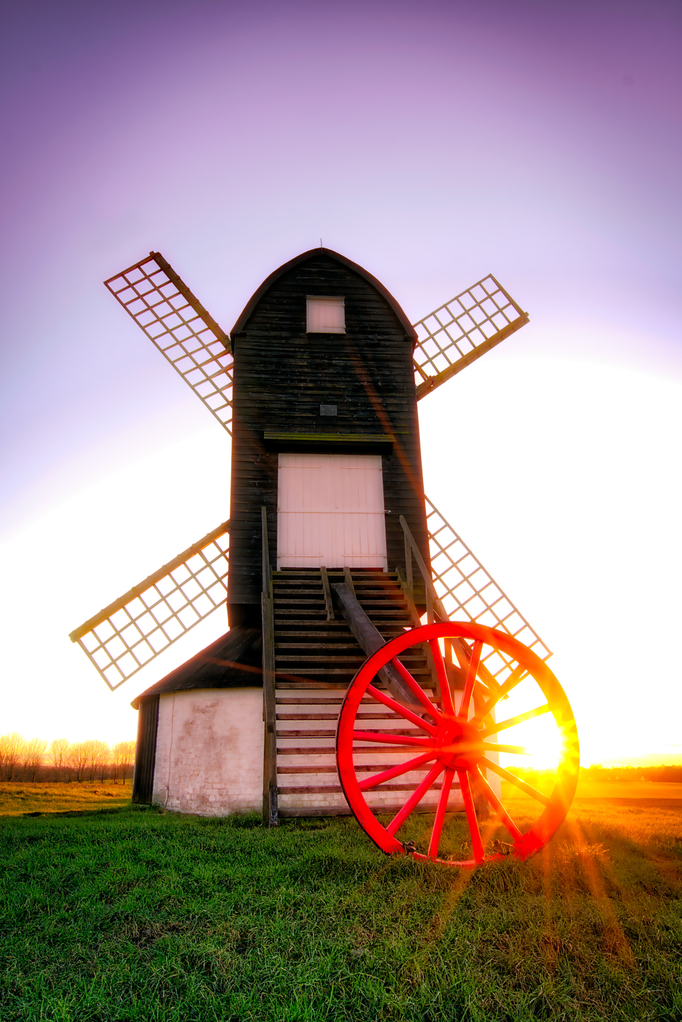 Sony a7R + Sony Vario-Tessar T* FE 16-35mm F4 ZA OSS sample photo. Pitstone windmill photography