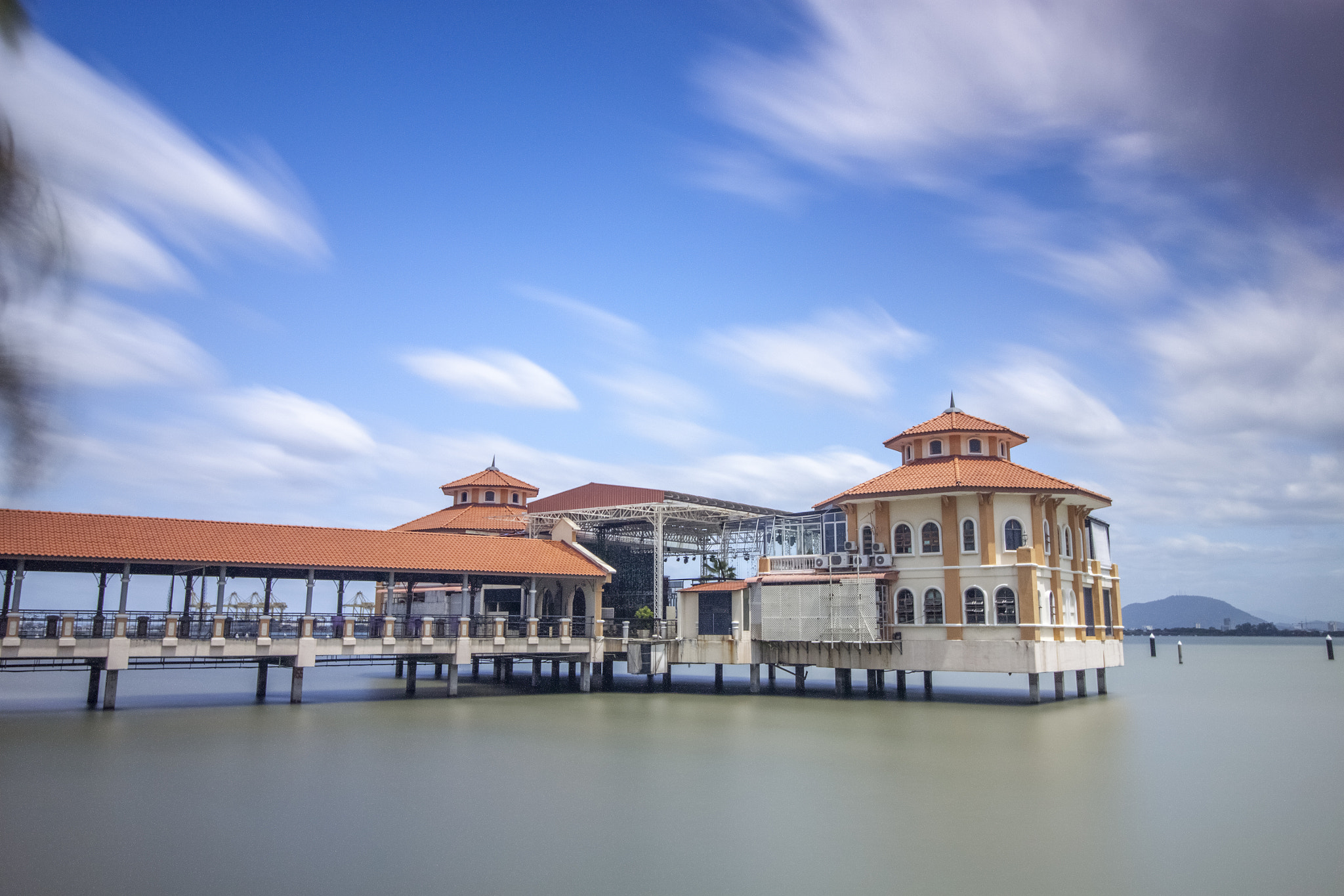 Canon EF-S 10-18mm F4.5–5.6 IS STM sample photo. Long exposure (qeii) photography