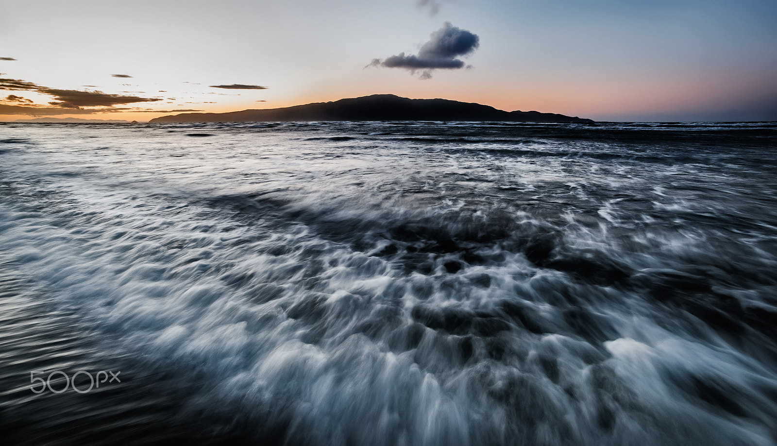 Sony Alpha DSLR-A850 + Minolta AF 17-35mm F2.8-4 (D) sample photo. Surf at sunset | waikanae beach photography