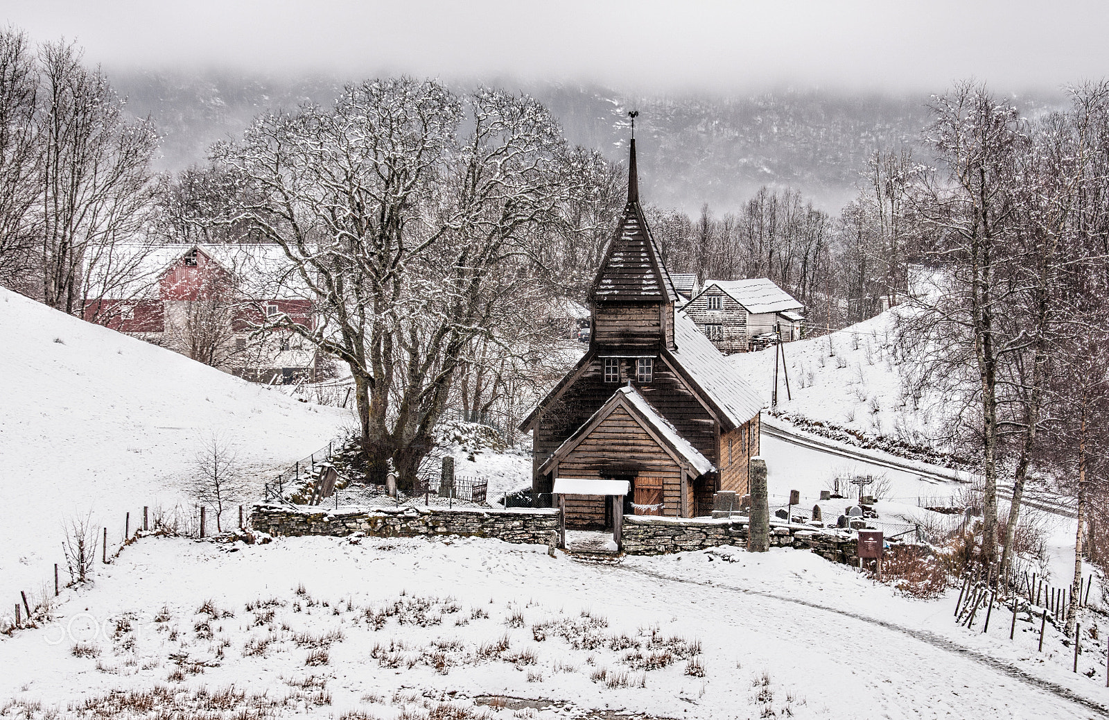 Sony Alpha DSLR-A700 sample photo. Holdhus old church photography