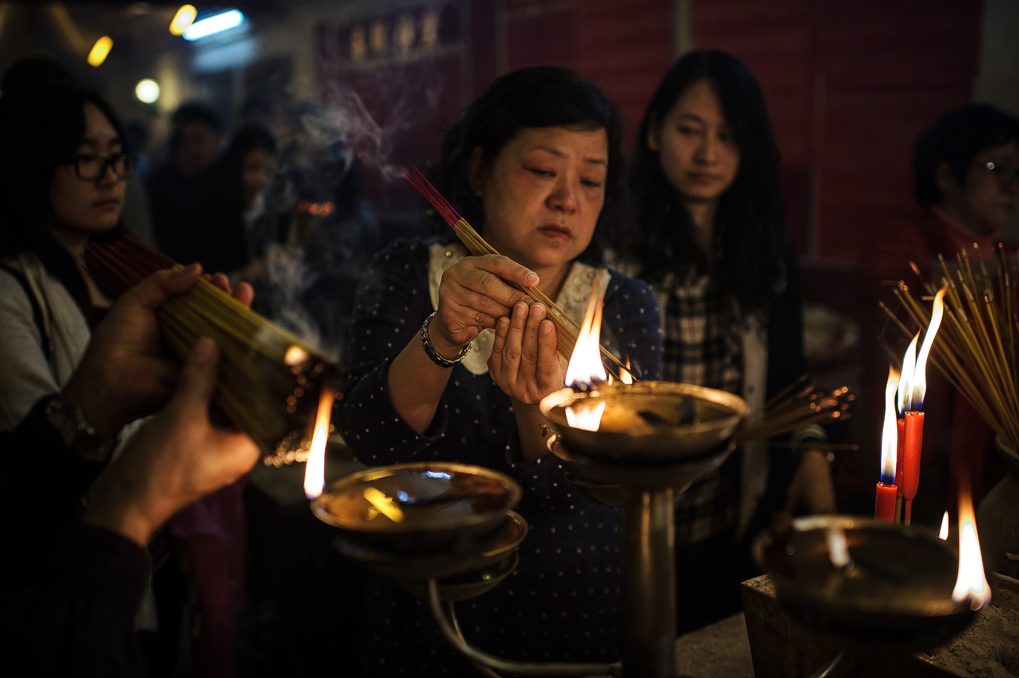 Nikon D3S + Nikon AF-S Nikkor 35mm F1.4G sample photo. Hong kong prayers photography