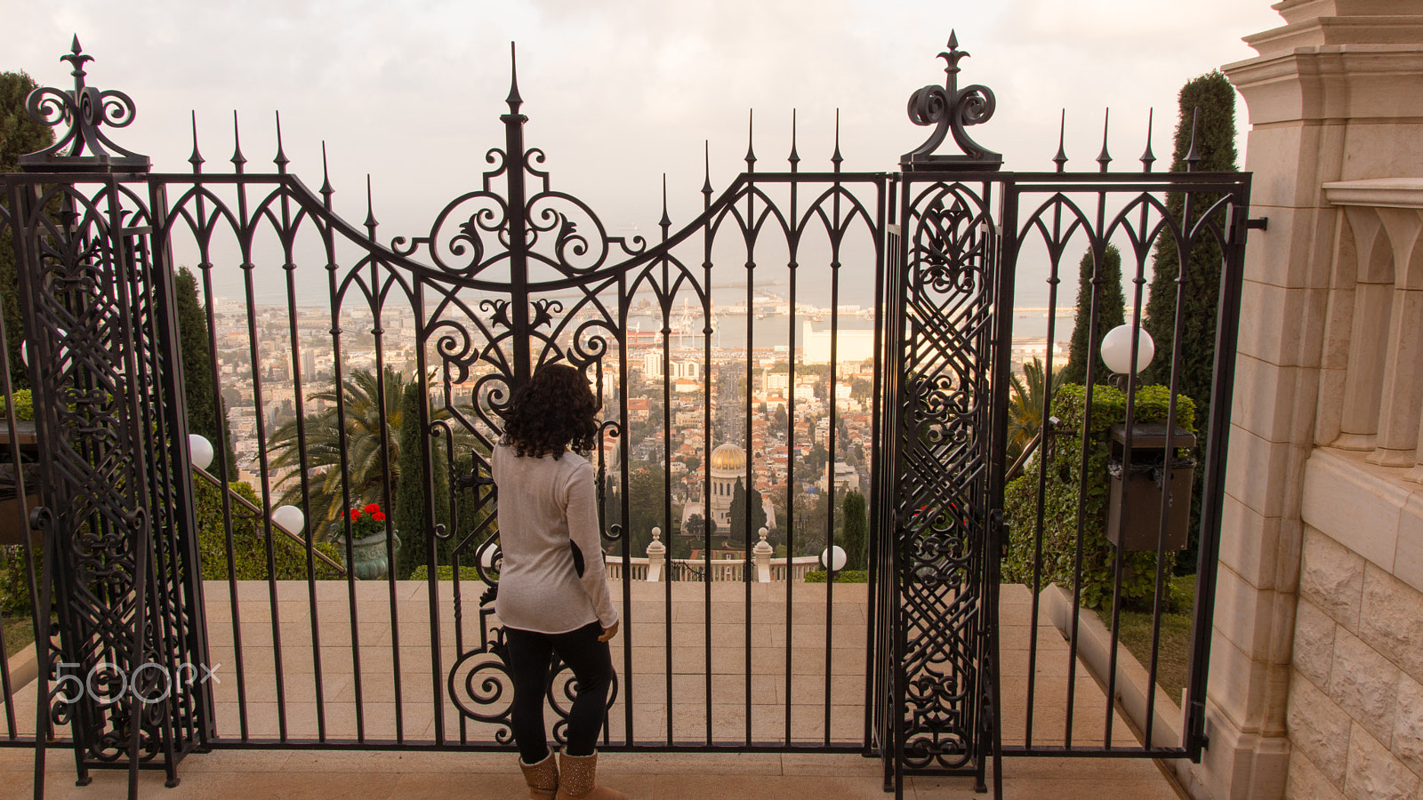 Sony SLT-A65 (SLT-A65V) + Tamron AF 28-105mm F4-5.6 [IF] sample photo. Gate to heaven photography
