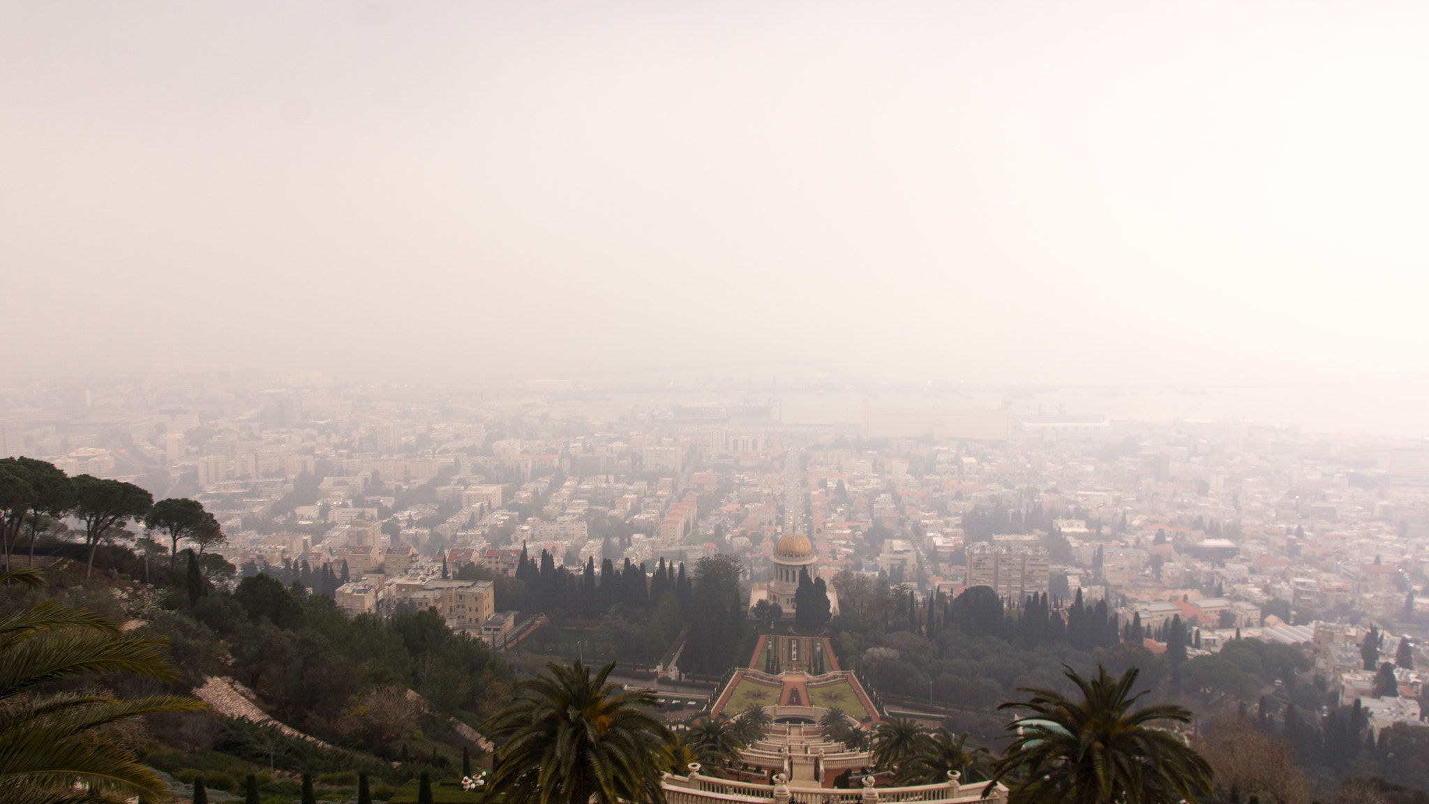 Tamron AF 28-105mm F4-5.6 [IF] sample photo. Golden temple in fog photography