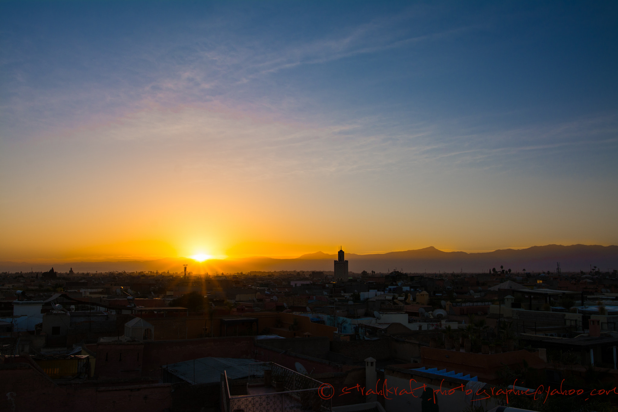 Nikon D7100 + Nikon AF-S Nikkor 20mm F1.8G ED sample photo. Good morning photography