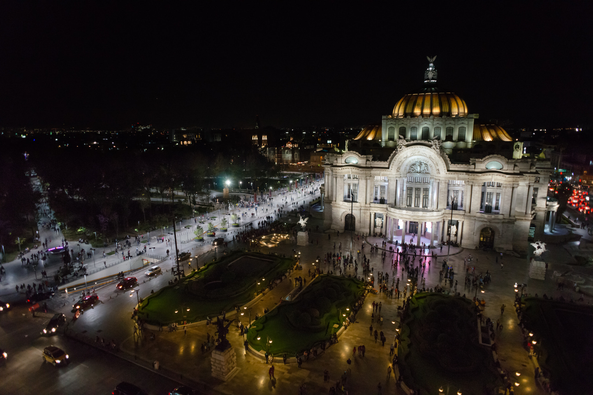 Sony a99 II + Sony 20mm F2.8 sample photo. Palacio de bellas artes photography