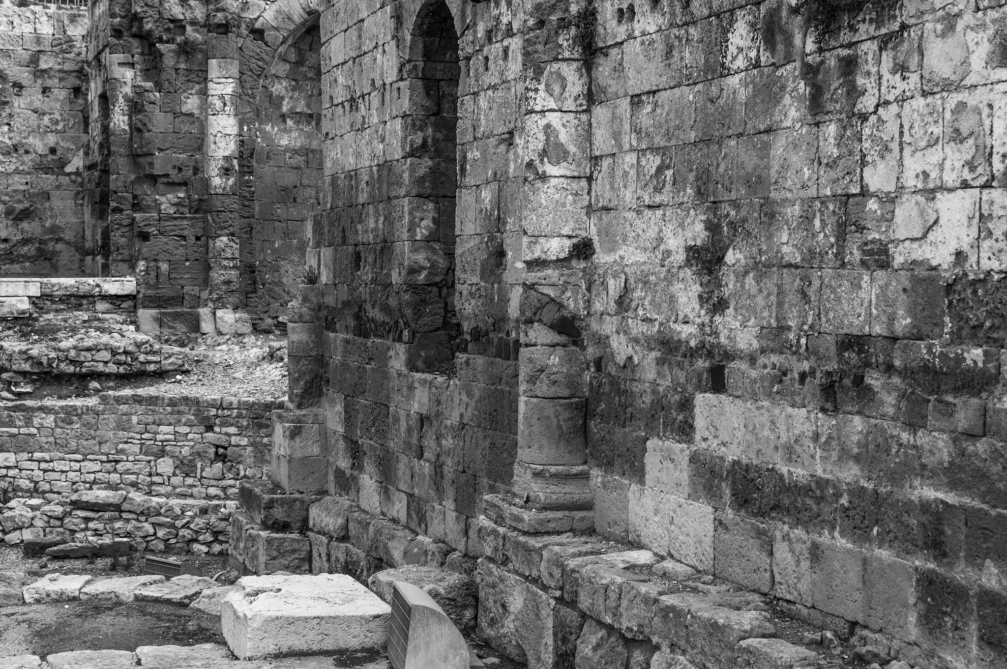 Sony E 35mm F1.8 OSS sample photo. Tarragona, photography