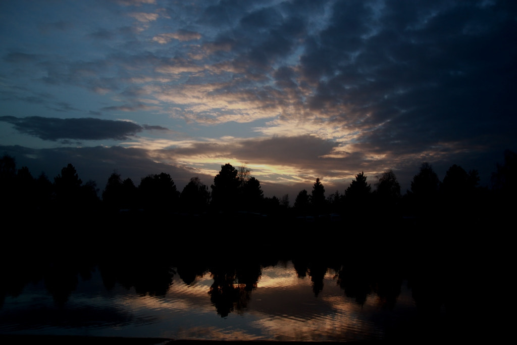 Canon EOS 500D (EOS Rebel T1i / EOS Kiss X3) + Canon EF 16-35mm F2.8L USM sample photo. Sunset at leukemeer photography