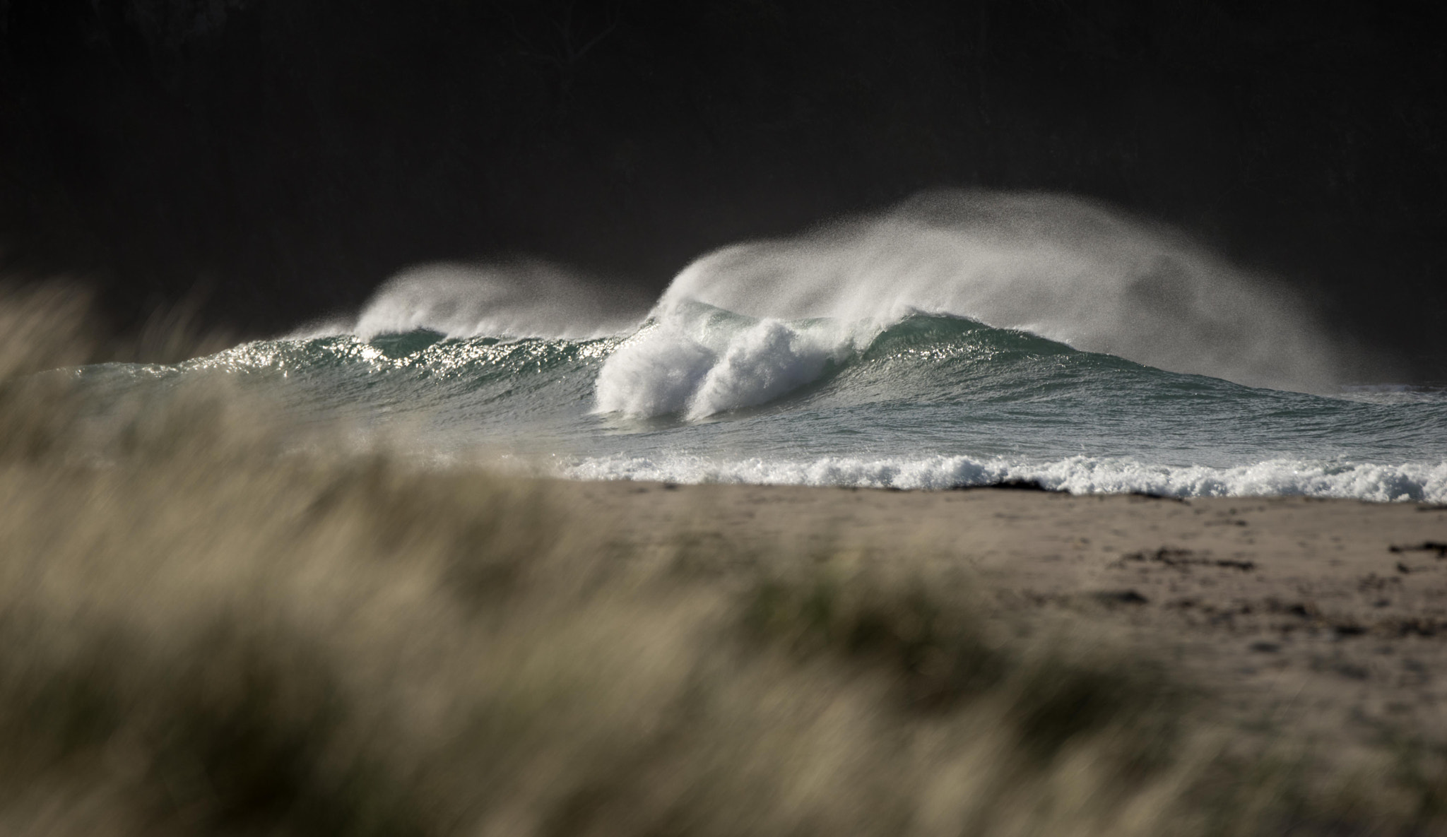Sony 70-400mm F4-5.6 G SSM II sample photo. Big waves photography
