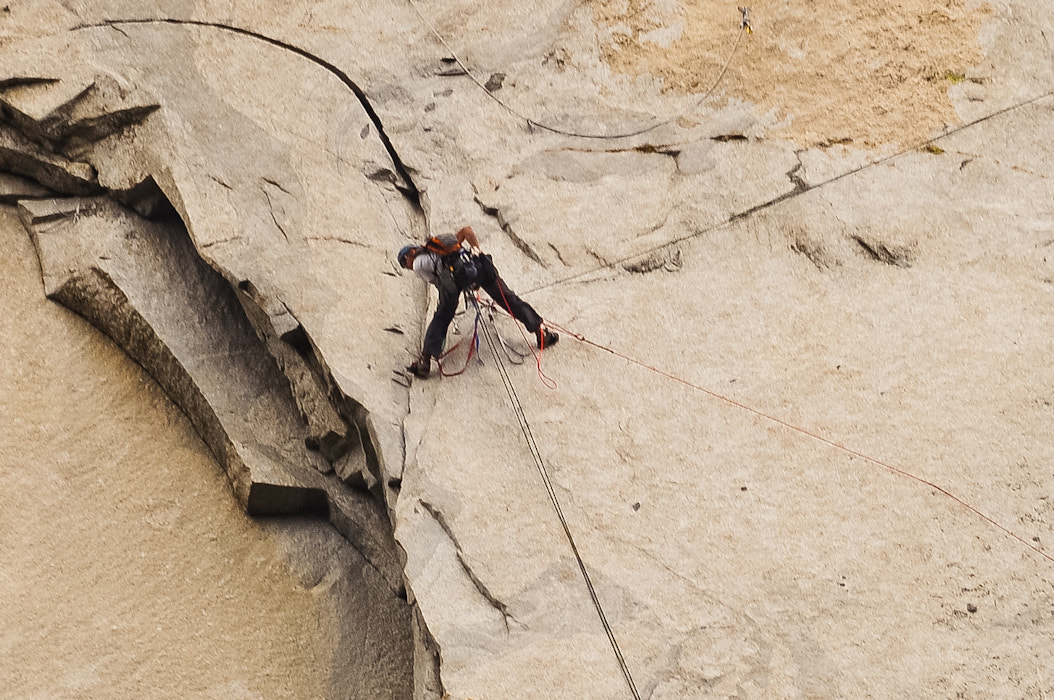 Nikon D300 + Sigma APO 100-300mm F4 EX IF HSM sample photo. Yosemite el capitan climbers f photography