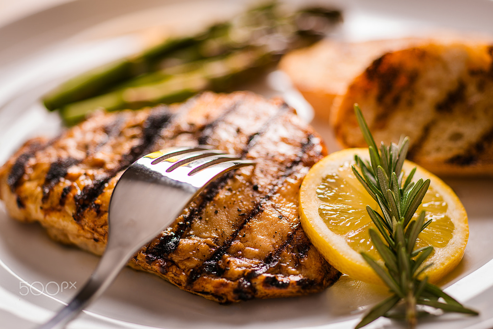 Nikon D800 + Nikon PC-E Micro-Nikkor 85mm F2.8D Tilt-Shift sample photo. A grilled chicken breast dinner photography