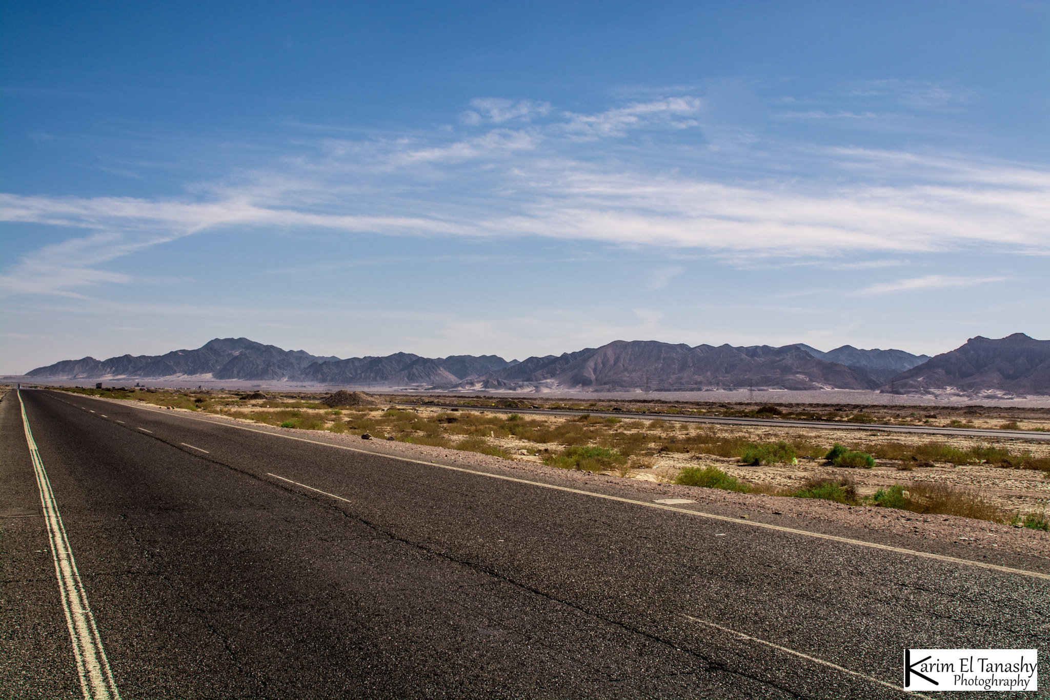 Sigma 24-70mm F2.8 EX DG HSM sample photo. Hurghada road photography