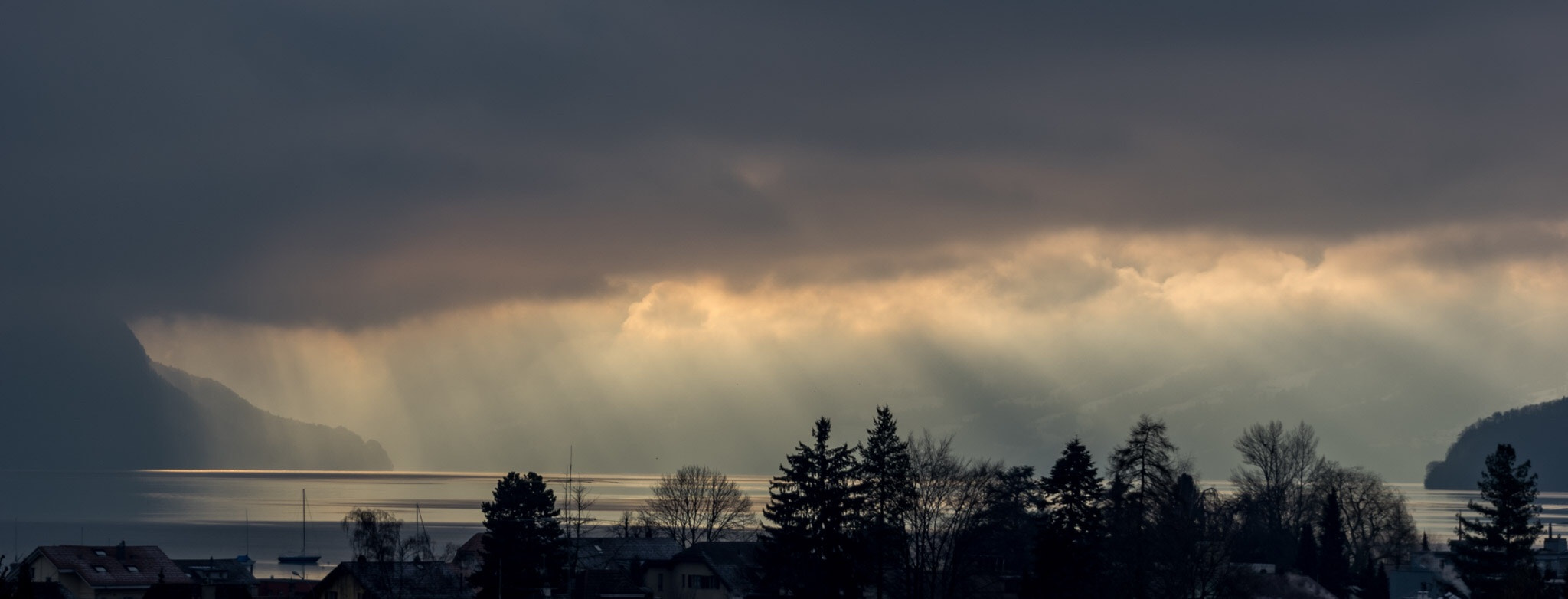 Pentax K-3 II sample photo. Lake thun photography