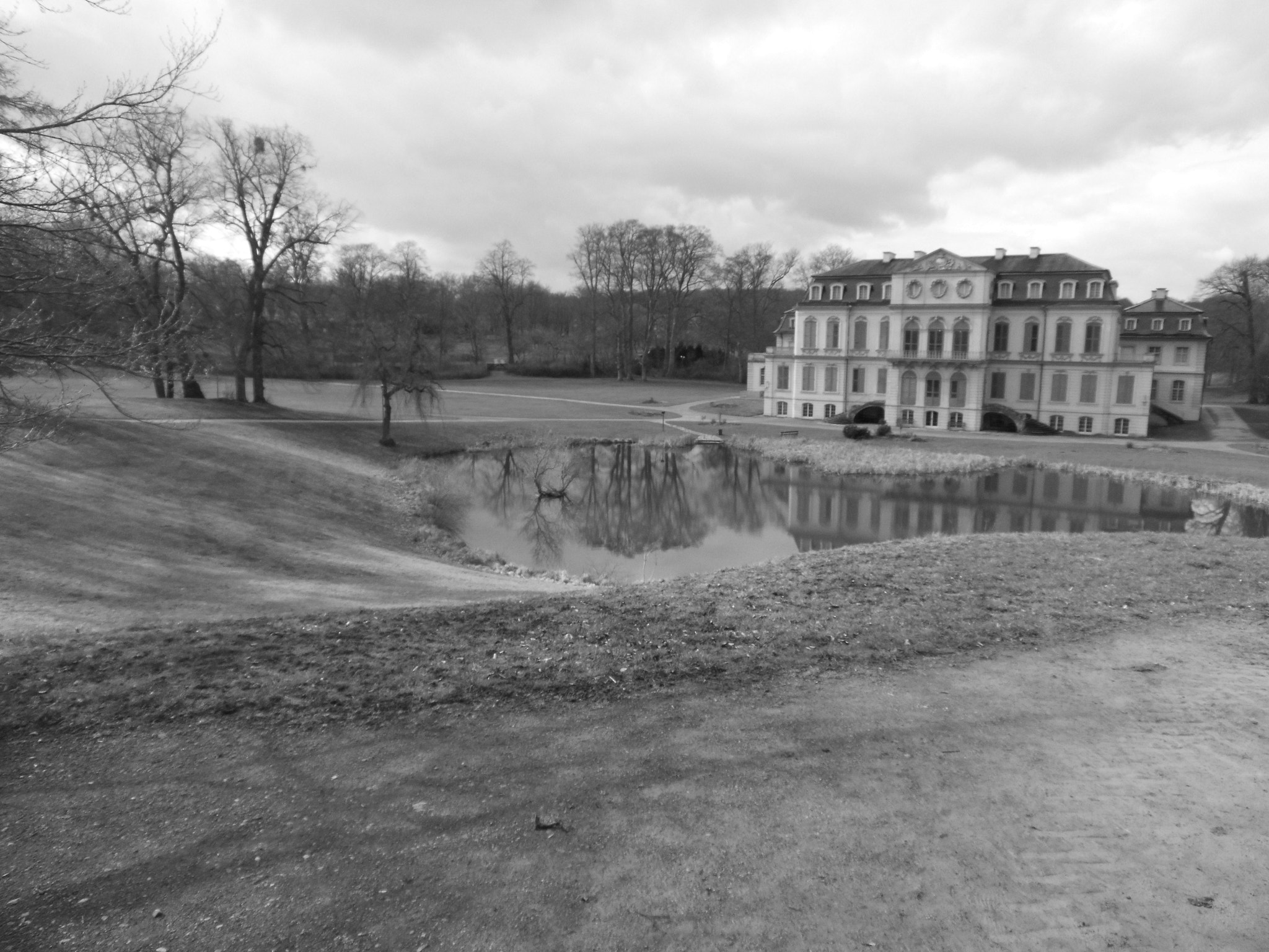 MEDION MD86929 sample photo. Schloss wilhelmsthal im feb. photography