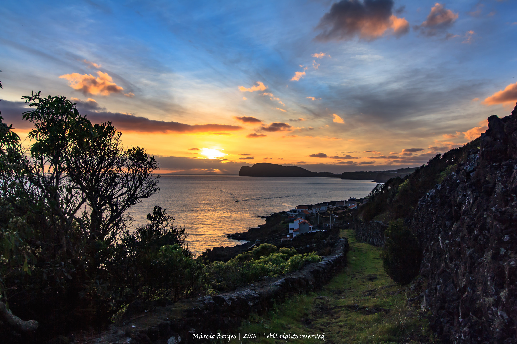 Canon EF-S 10-18mm F4.5–5.6 IS STM sample photo. Breathe azores!! photography
