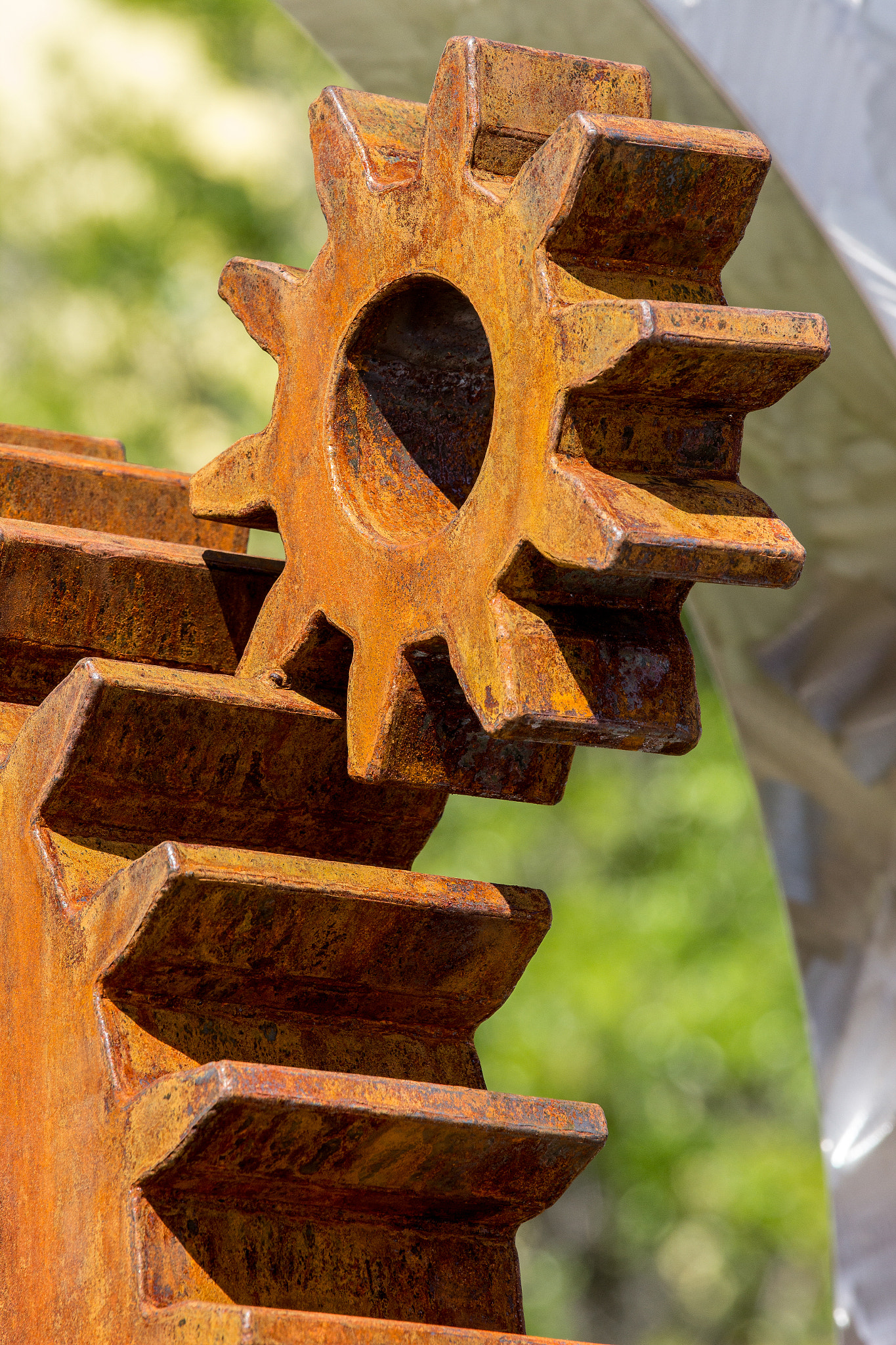 Canon EF 70-200mm F4L IS USM sample photo. Rusty gear photography