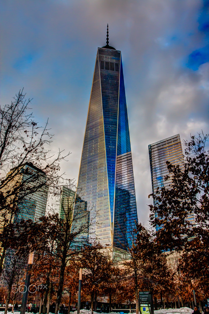 Canon EOS 450D (EOS Rebel XSi / EOS Kiss X2) + Canon EF 17-40mm F4L USM sample photo. One world trade center photography