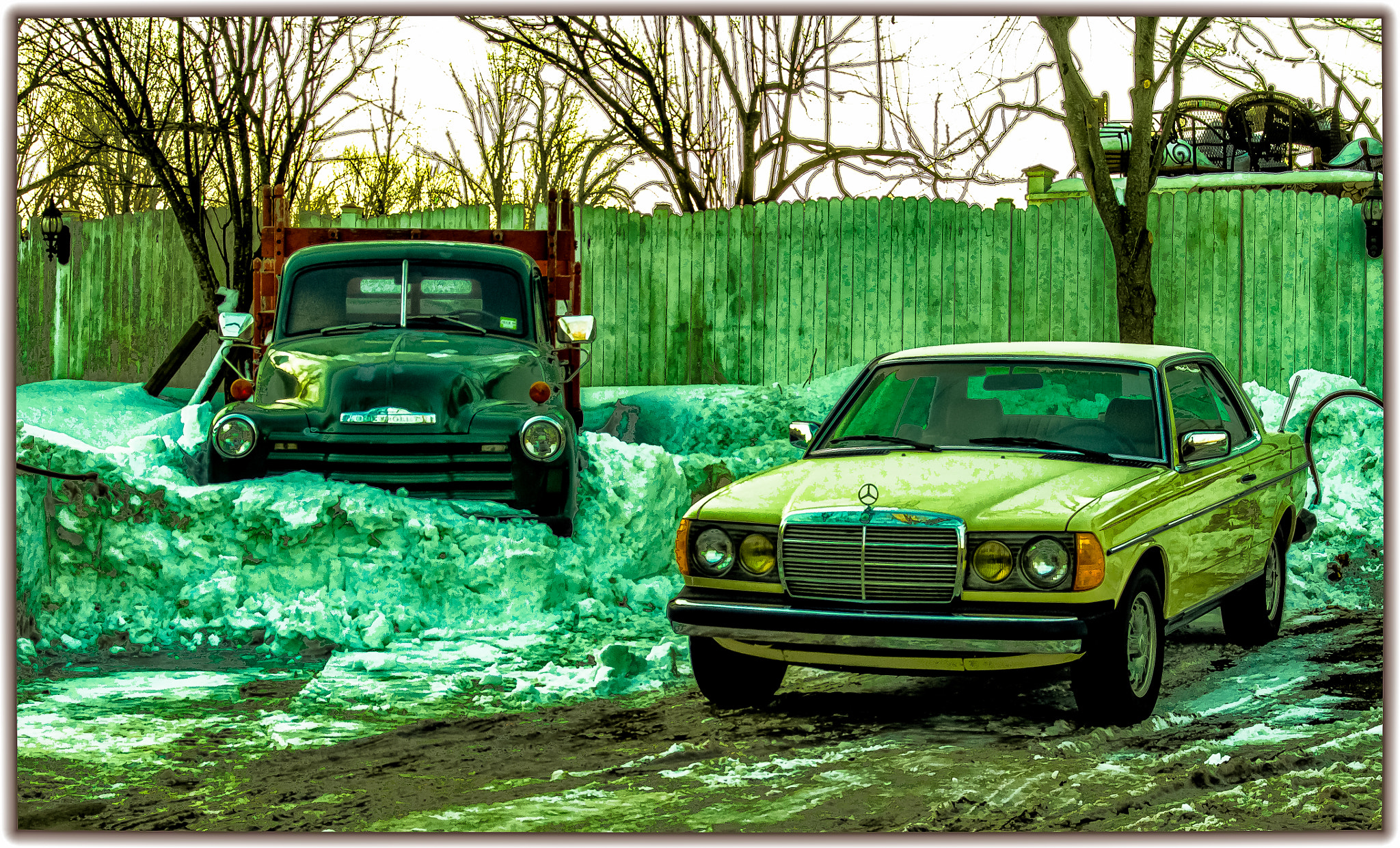 Pentax K-x + smc PENTAX-FA 28-80mm F3.5-5.6 AL sample photo. Benz and an old chevrolet truck photography