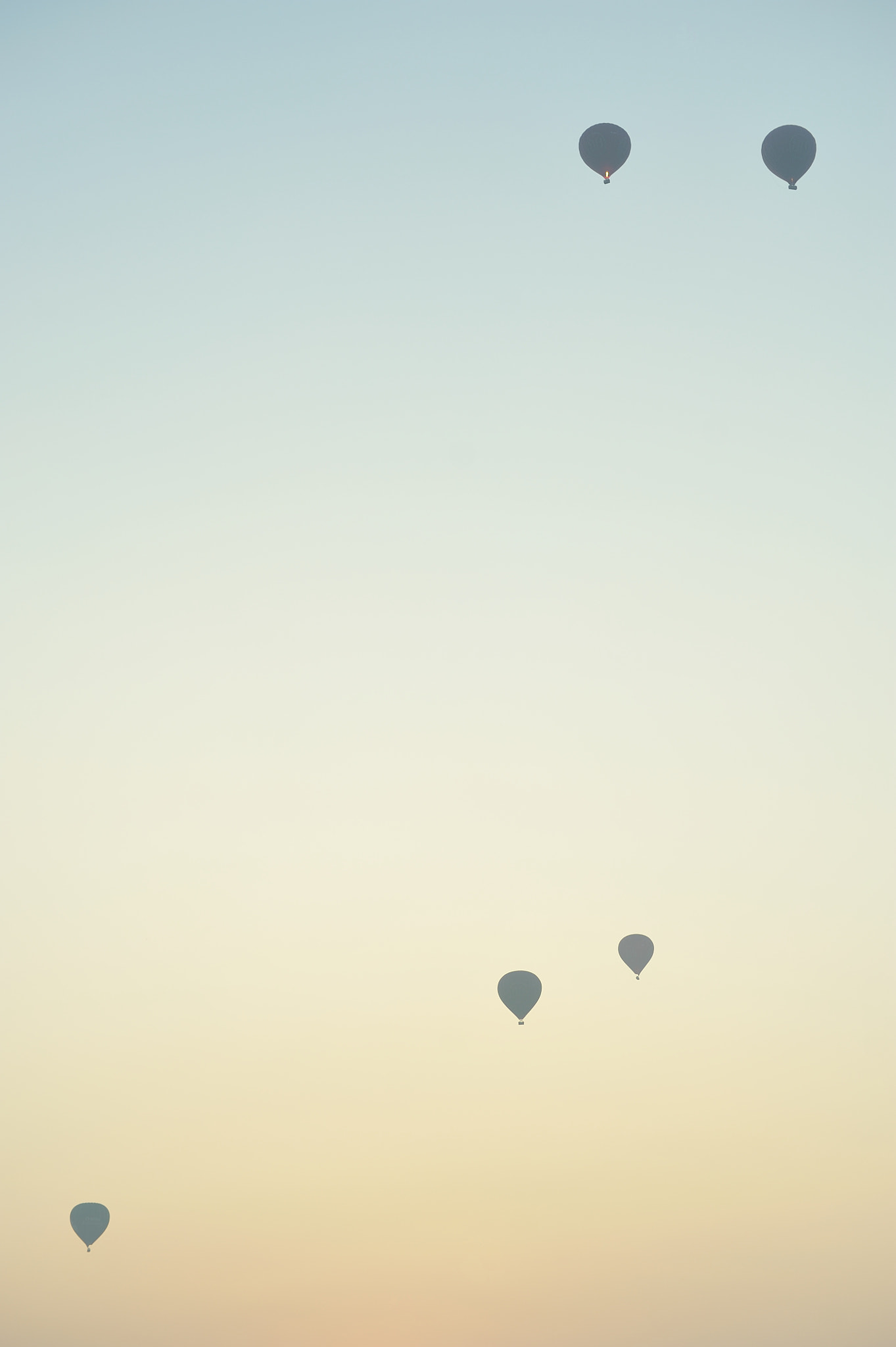 Nikon D700 + Voigtlander Nokton 58mm F1.4 SLII sample photo. Gradation photography
