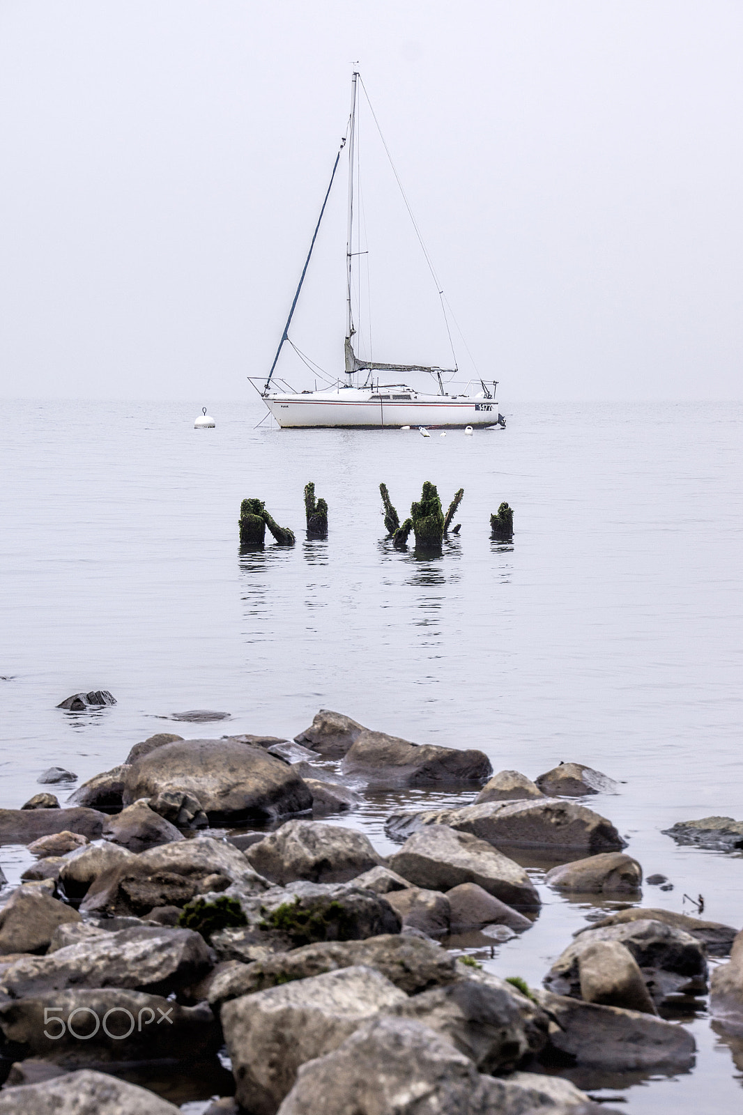 Tamron 18-270mm F3.5-6.3 Di II PZD sample photo. Sailing boat at rest. photography