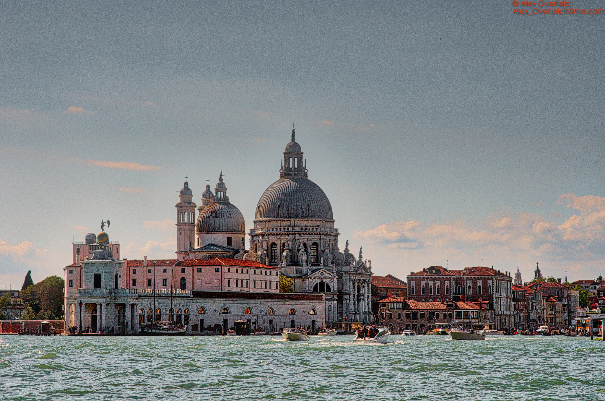 Sigma 85mm F1.4 EX DG HSM sample photo. Leaving venice photography