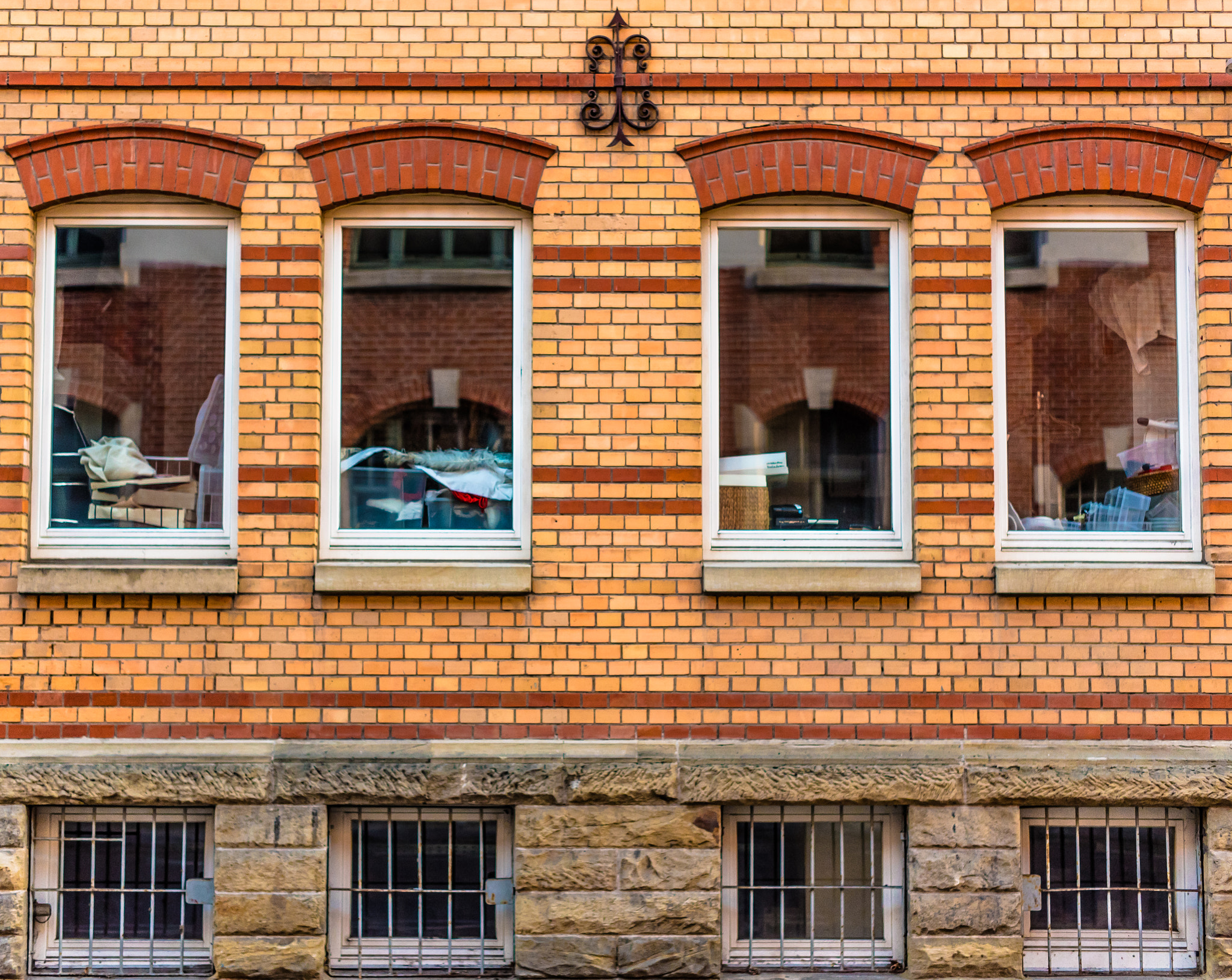 ZEISS Milvus 50mm F1.4 sample photo. Windows photography