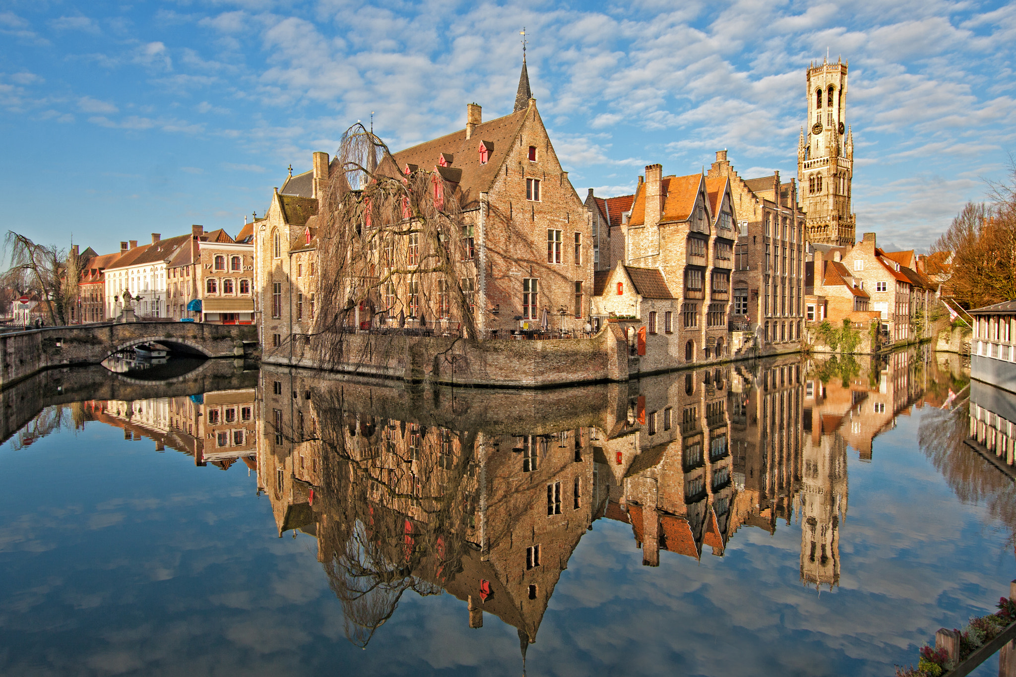 Canon EOS 40D + Sigma 10-20mm F3.5 EX DC HSM sample photo. Classic bruges scenery photography
