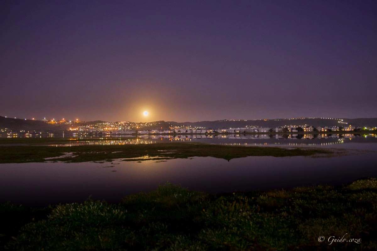 Canon EOS-1D Mark IV sample photo. Knysna by night web photography