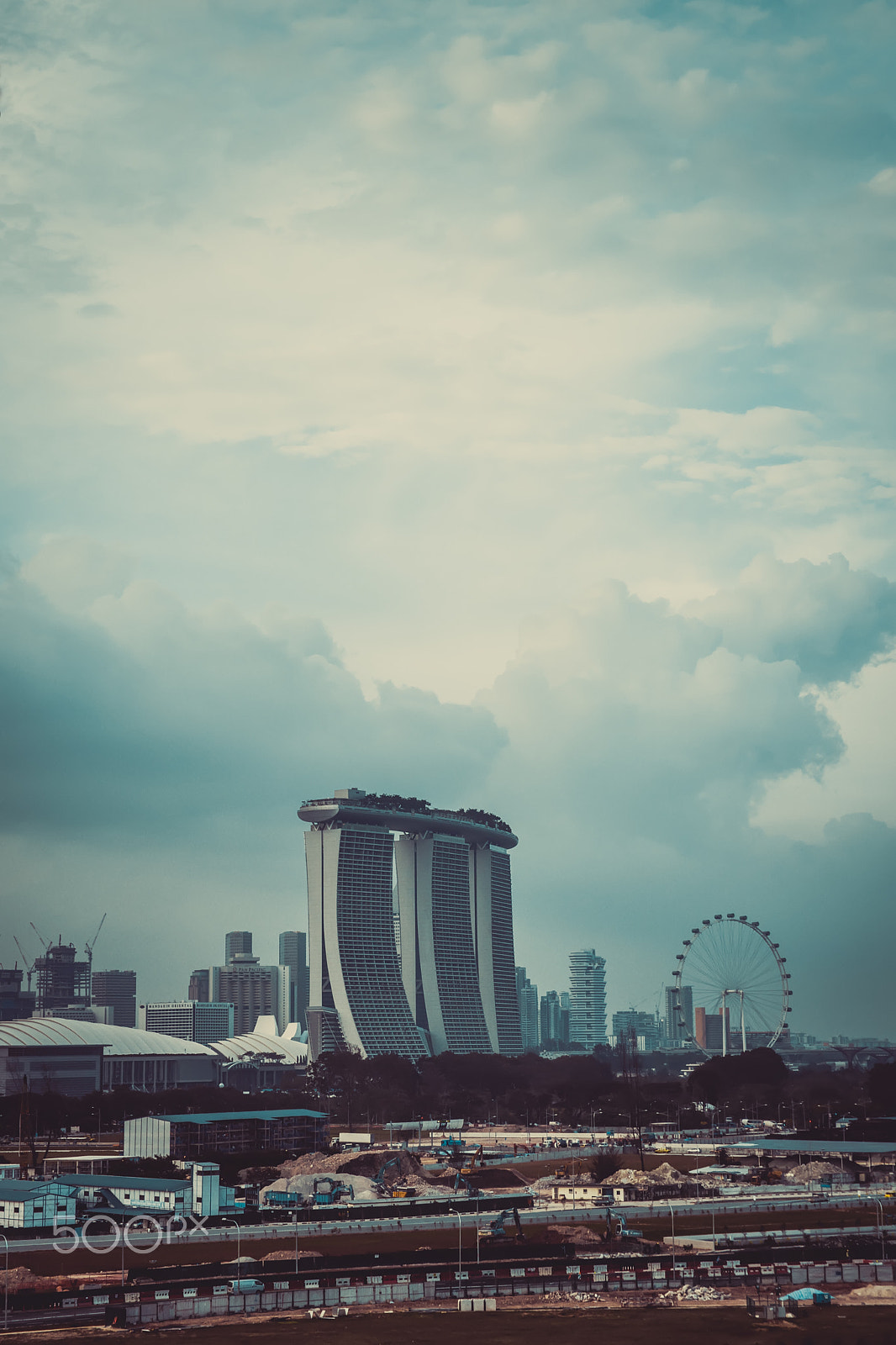 Sony Alpha DSLR-A850 sample photo. Singapore expands photography