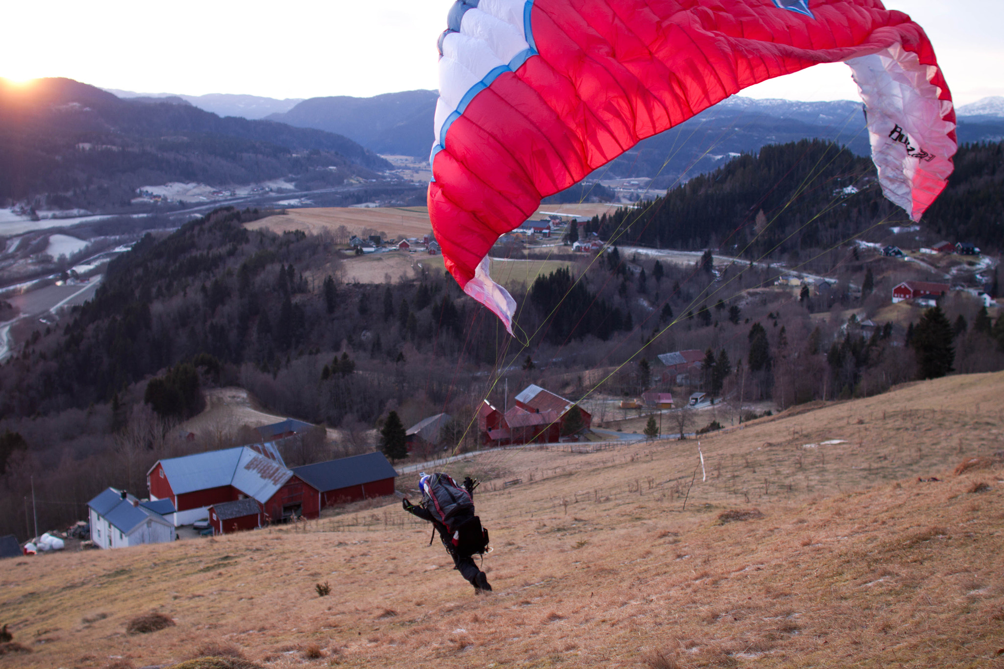 Canon EOS 50D + Canon EF 24mm f/1.4L sample photo. Man wants to fly photography