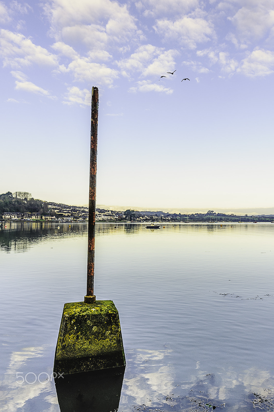 Nikon D700 + Nikon AF-S Nikkor 20mm F1.8G ED sample photo. Landing post photography