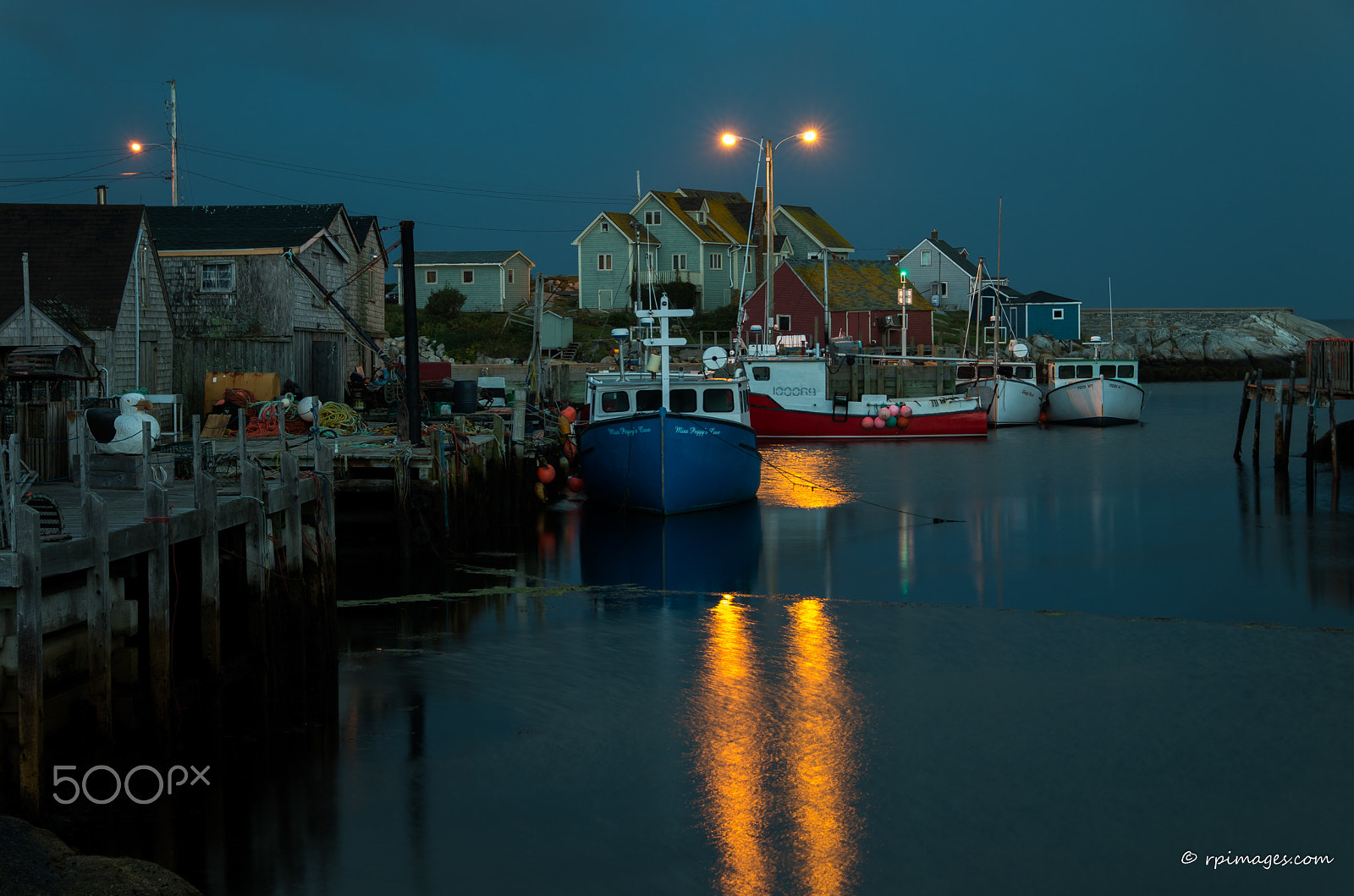 Pentax smc DA* 16-50mm F2.8 ED AL (IF) SDM sample photo. Peggy's cove twilight photography