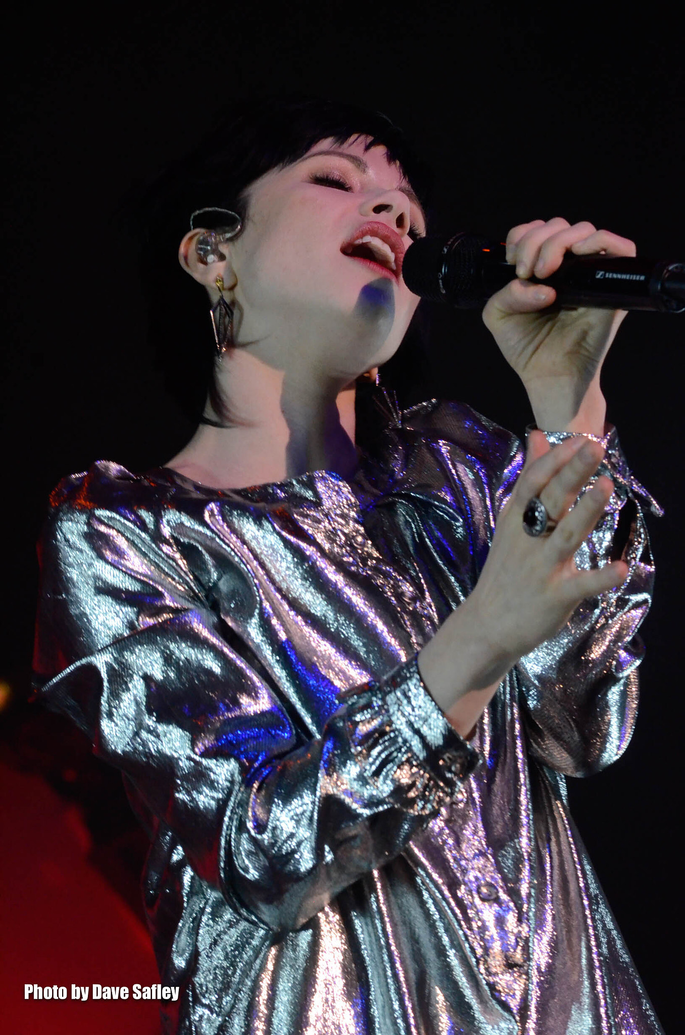 Sigma 50-150mm F2.8 EX APO DC HSM sample photo. Carly rae jepsen 02/26/16 grove anaheim photography