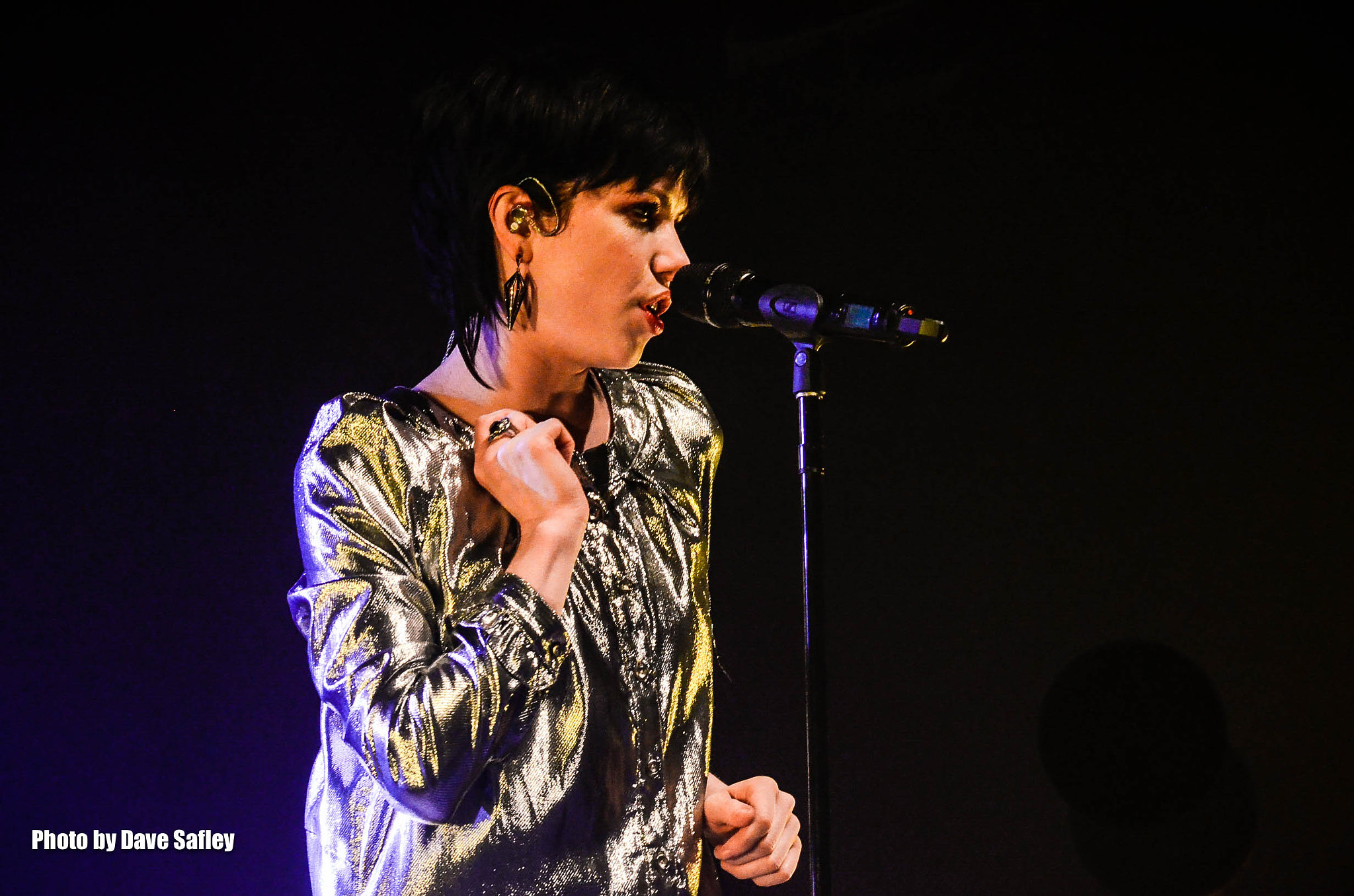 Sigma 50-150mm F2.8 EX APO DC HSM sample photo. Carly rae jepsen 02/26/16 grove anaheim photography