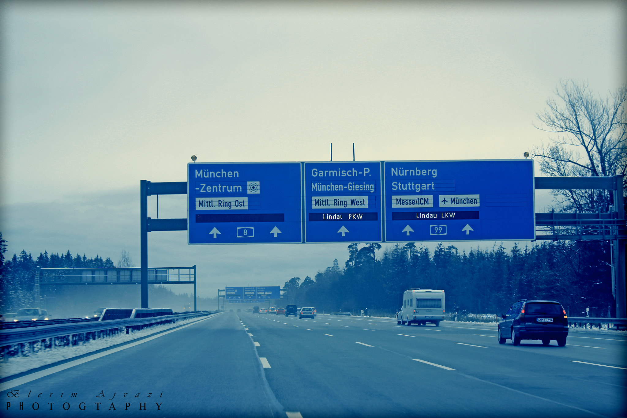 Canon EF-S 18-55mm F3.5-5.6 III sample photo. Highway to munchen photography