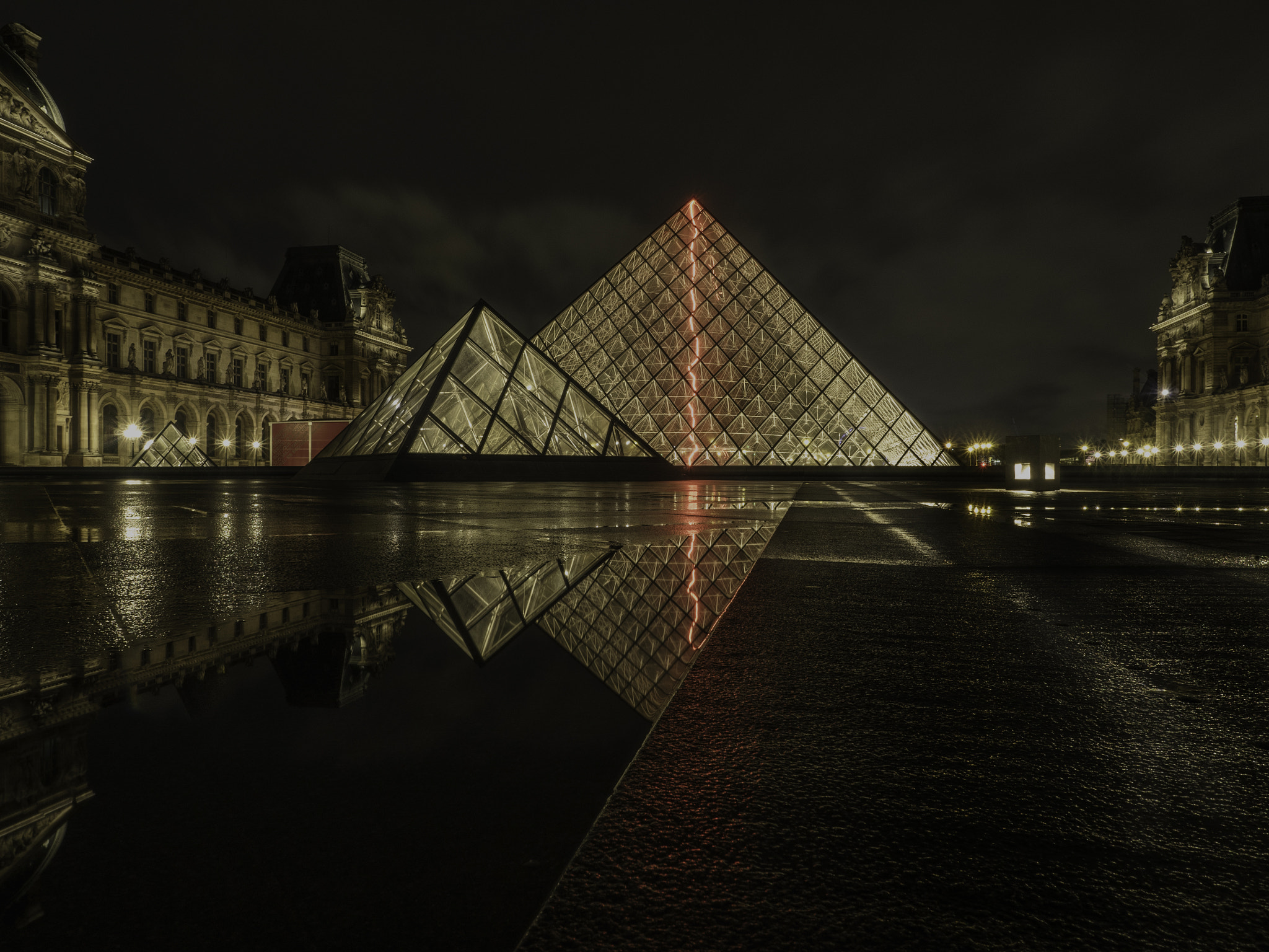 Olympus OM-D E-M5 II + OLYMPUS M.12mm F2.0 sample photo. Louvre - paris - 2016 photography