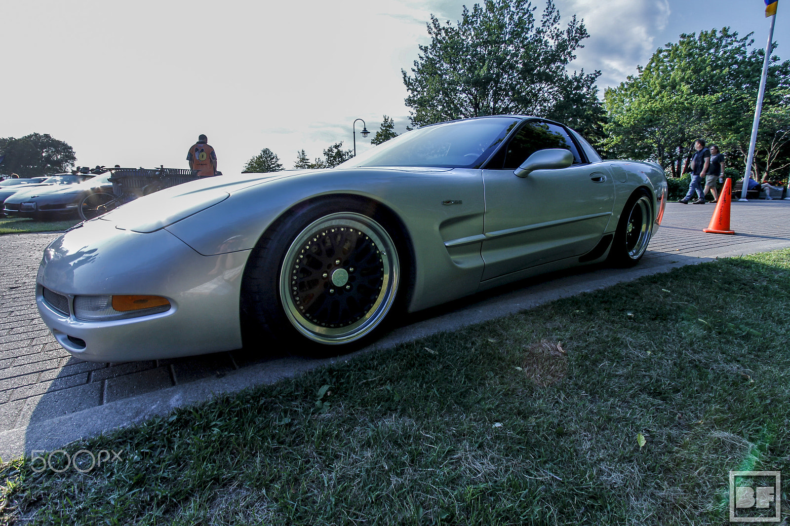 Canon EF-S 10-22mm F3.5-4.5 USM sample photo. Slammed photography
