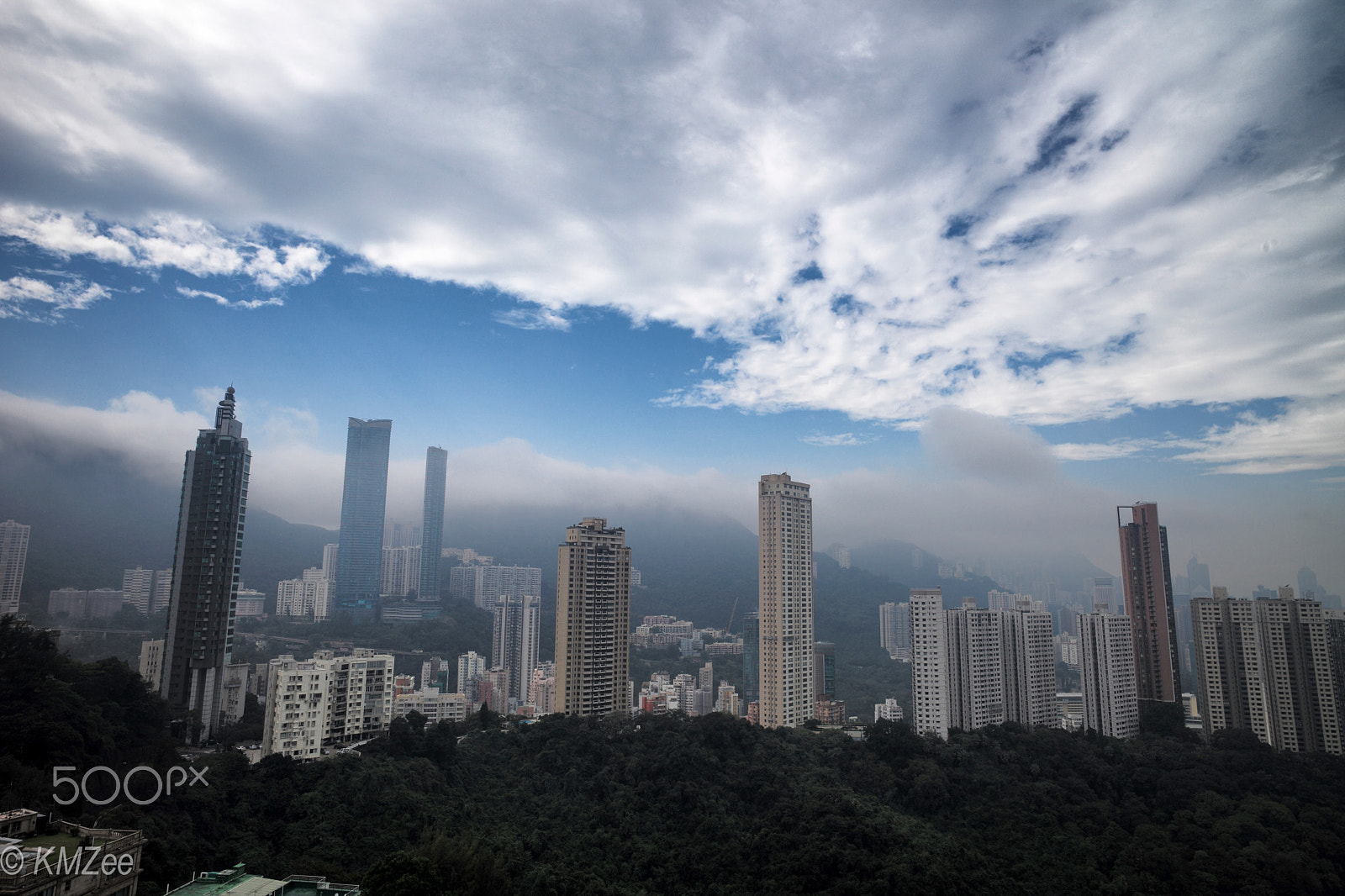 Leica Super-Elmar-M 21mm F3.4 ASPH sample photo. Foggy cloudy day photography