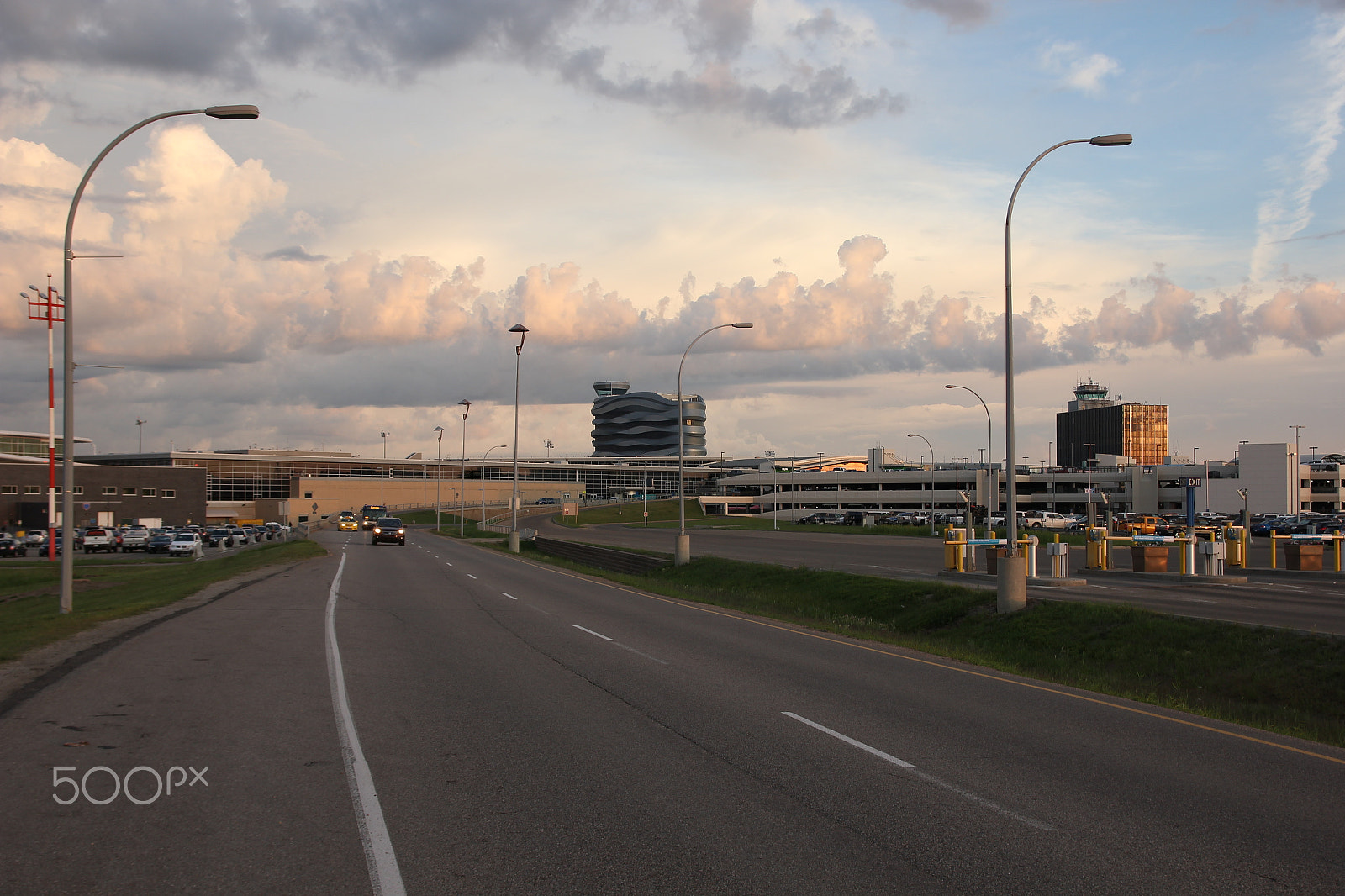 Sigma 17-70mm F2.8-4 DC Macro OS HSM sample photo. Airport photography