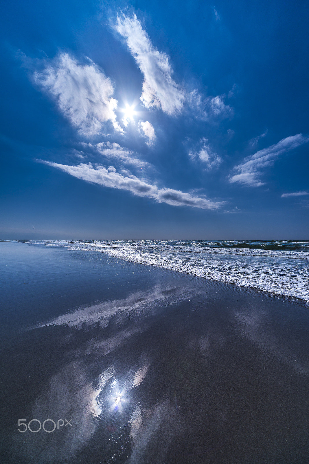 Sigma 12-24mm F4.5-5.6 EX DG Aspherical HSM sample photo. Reflection photography