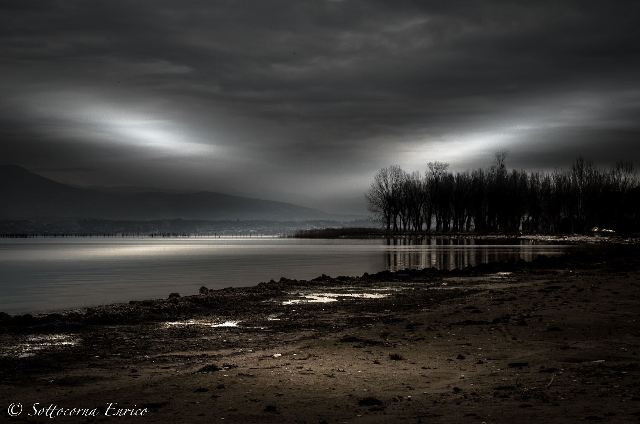 Pentax K-50 + Sigma sample photo. Lago di garda photography