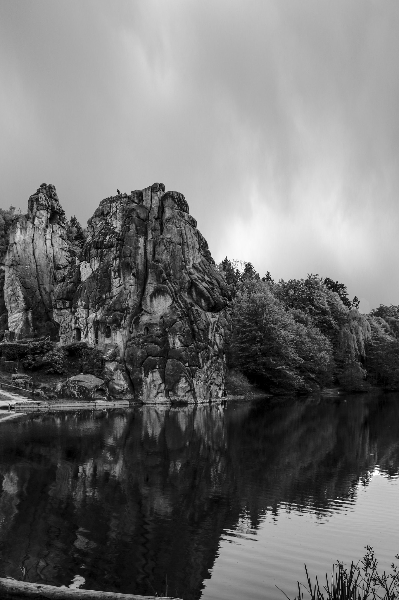 Sigma 17-35mm f/2.8-4 EX DG Aspherical HSM sample photo. Externesteine in b&w photography
