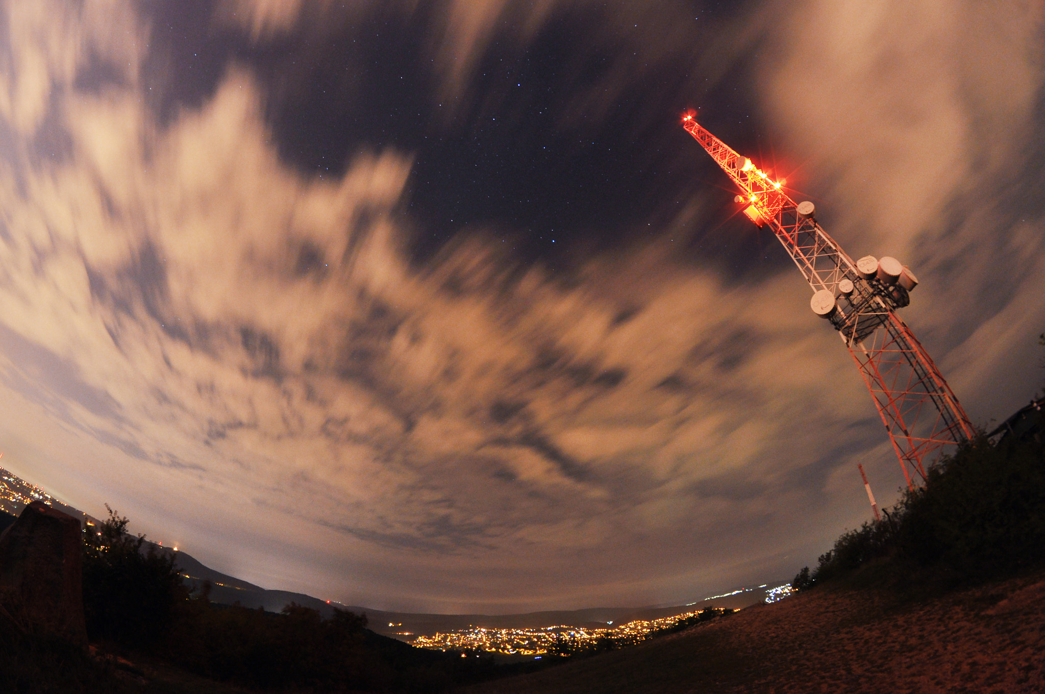 Nikon D90 + Samyang 8mm F3.5 Aspherical IF MC Fisheye sample photo