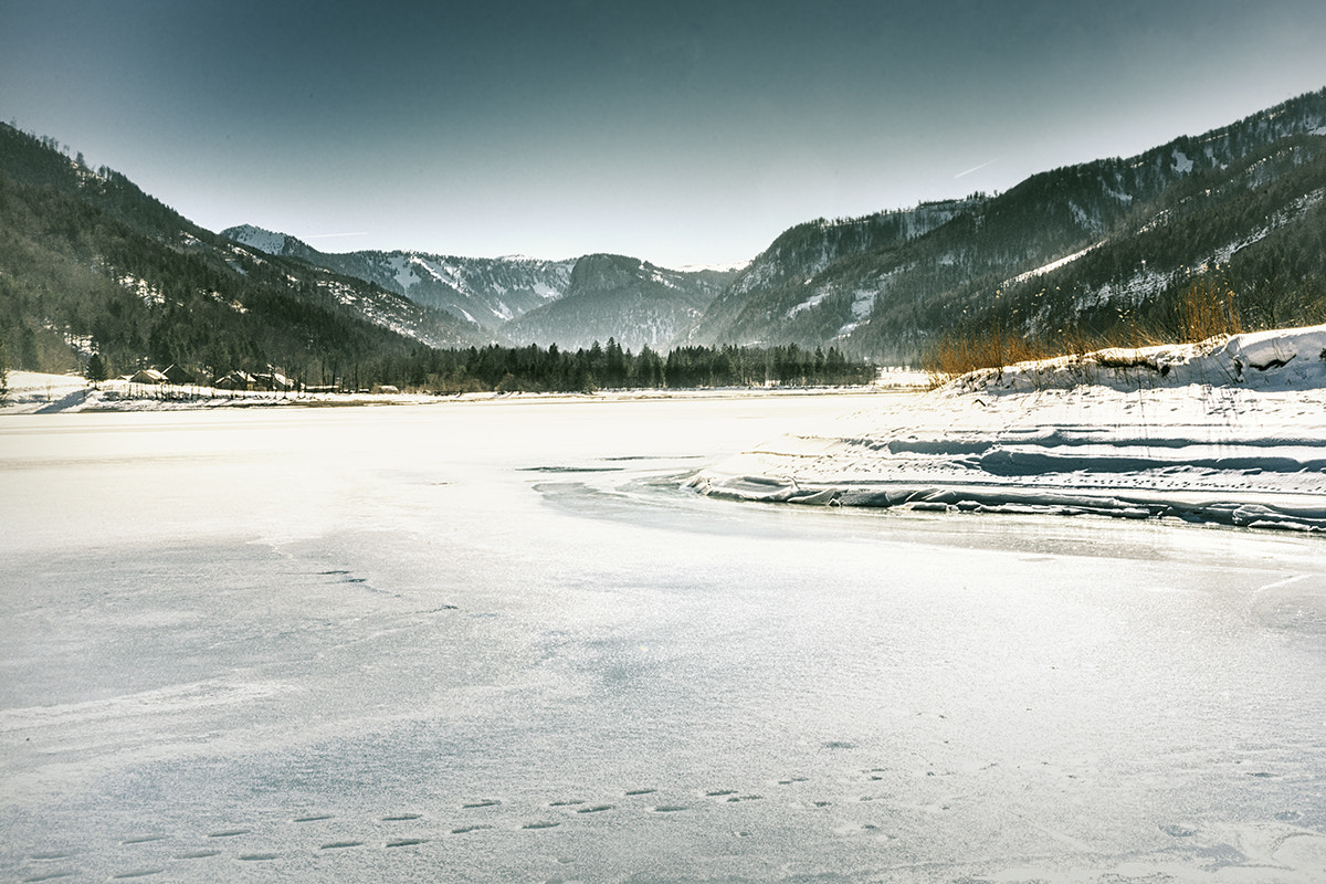 Nikon D800 + AF Zoom-Nikkor 24-120mm f/3.5-5.6D IF sample photo. Hintersee frozen photography