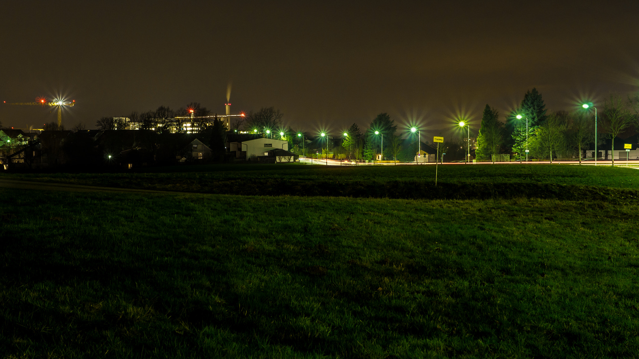 Olympus OM-D E-M10 + Panasonic Leica DG Summilux 25mm F1.4 II ASPH sample photo. Glory night photography