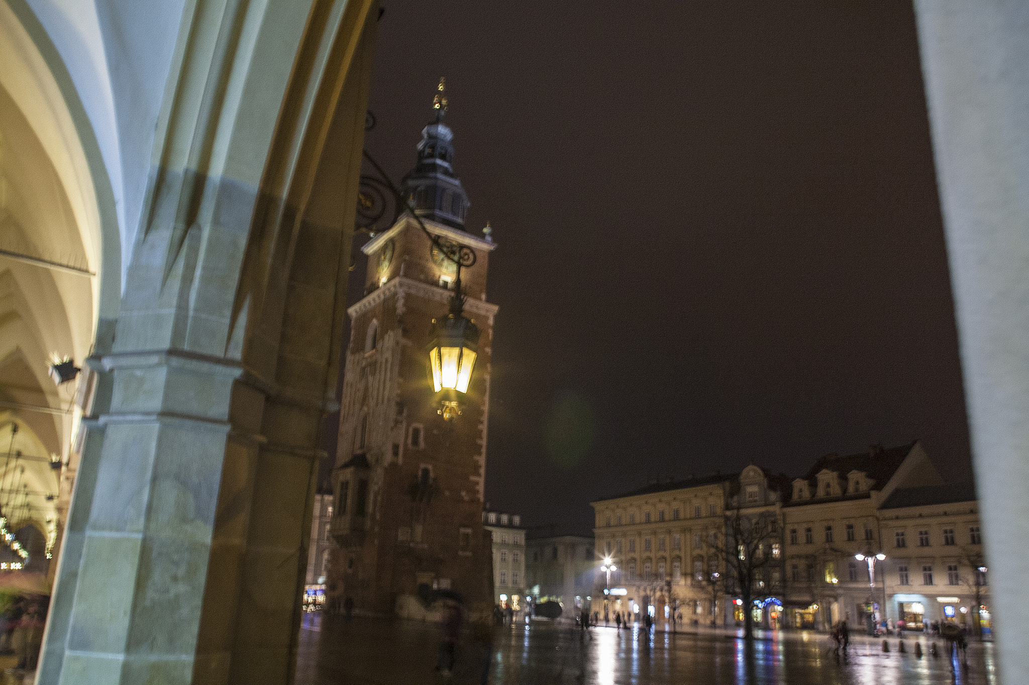 Canon EOS 5D + Canon TS-E 24mm f/3.5L sample photo. The city hall tower in krakow's market photography