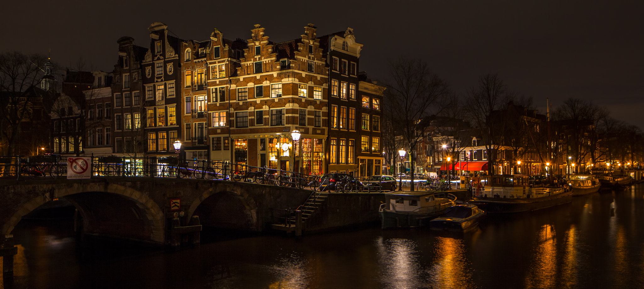 Canon EOS 5D Mark II + Canon TS-E 24.0mm f/3.5 L II sample photo. Amsterdam blues photography