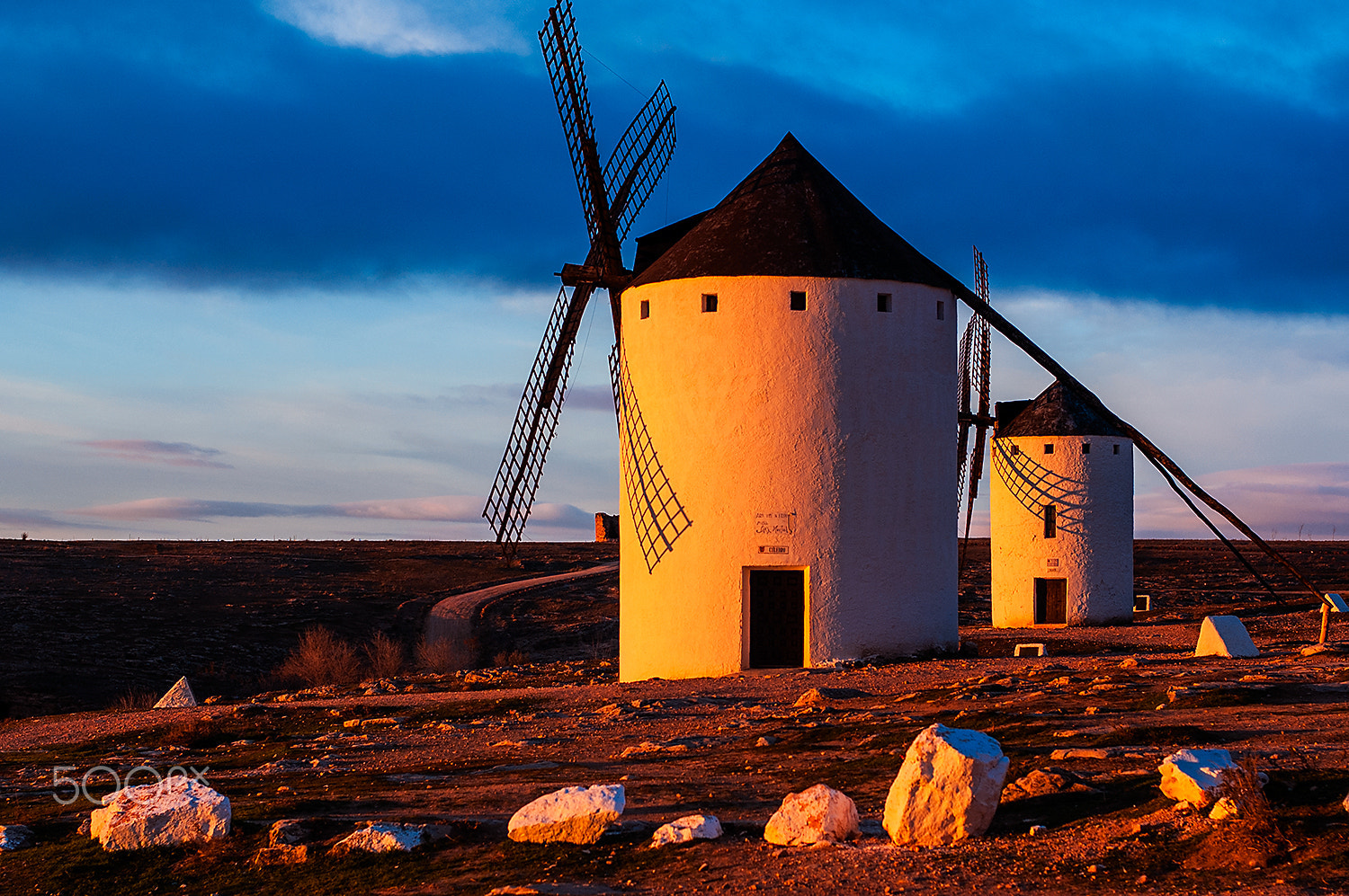 Nikon D70 + Nikon AF Nikkor 50mm F1.4D sample photo. Windmill at campo de criptana photography