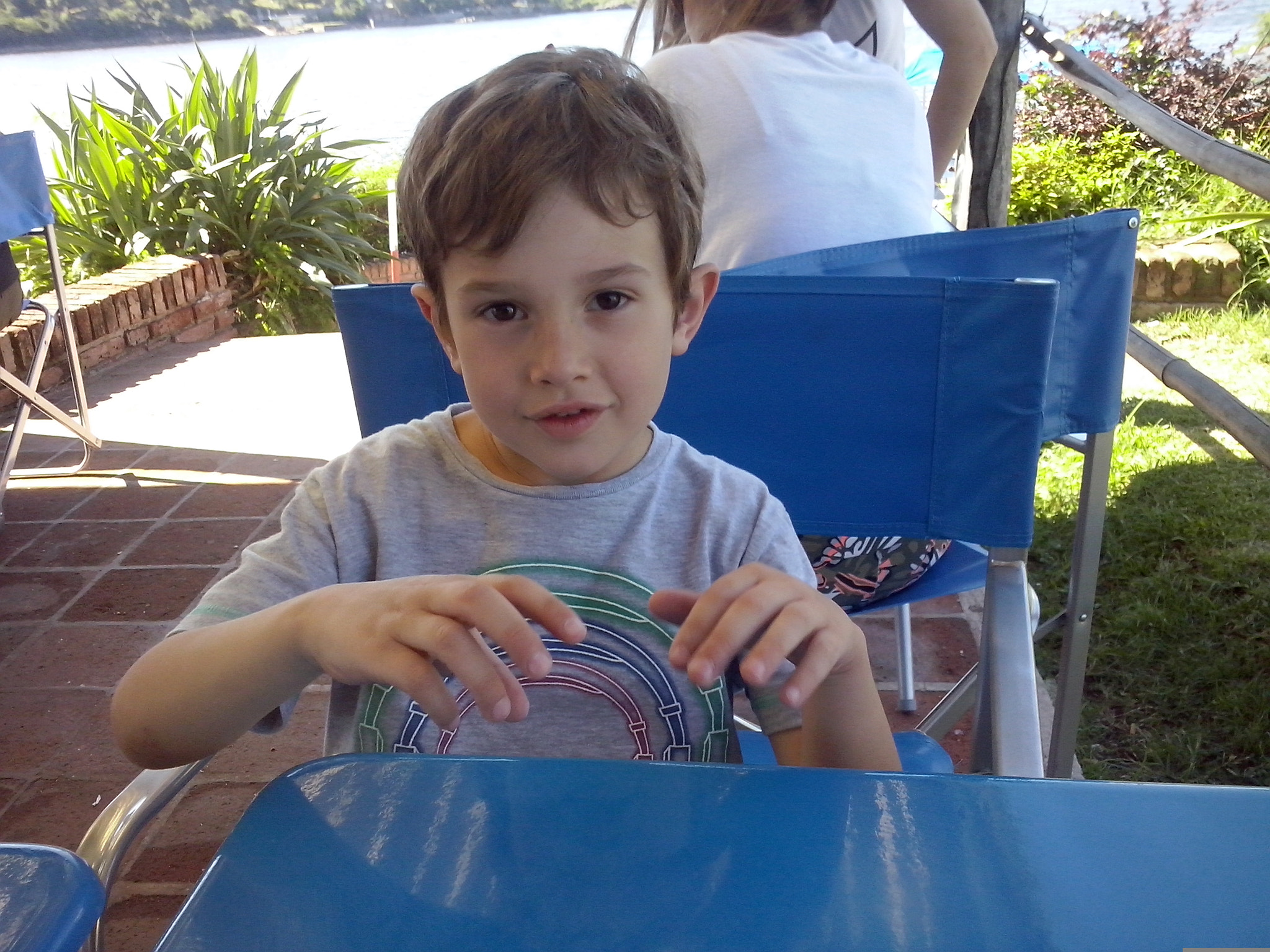 LG OPTIMUS L5 II sample photo. Isaias mix photography