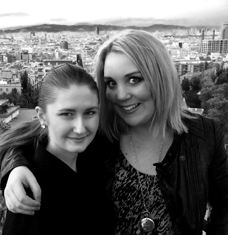 Canon EOS sample photo. Girls in rome photography